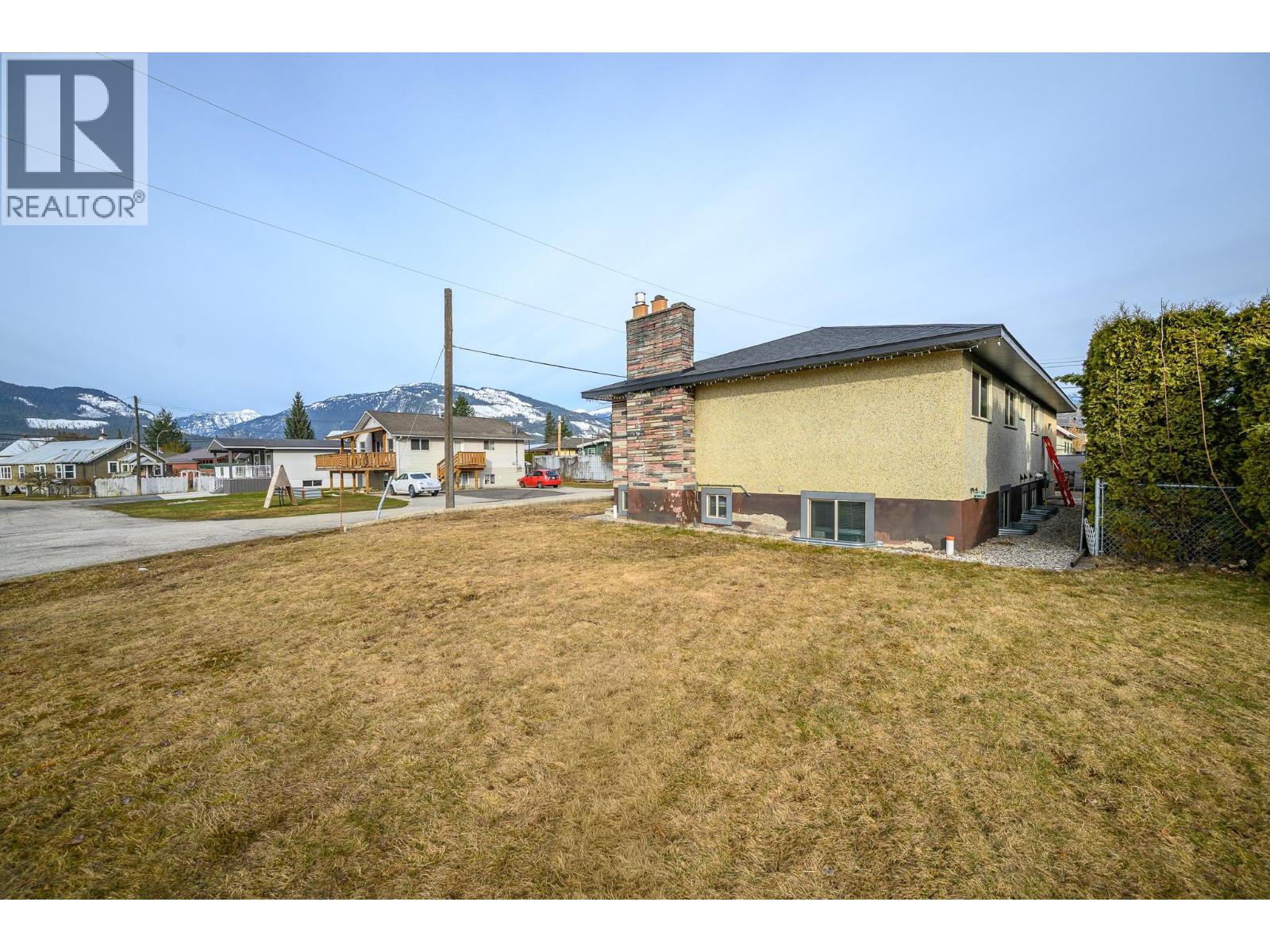 331 Sibbald Street, Revelstoke, British Columbia  V0E 2S0 - Photo 34 - 10380289