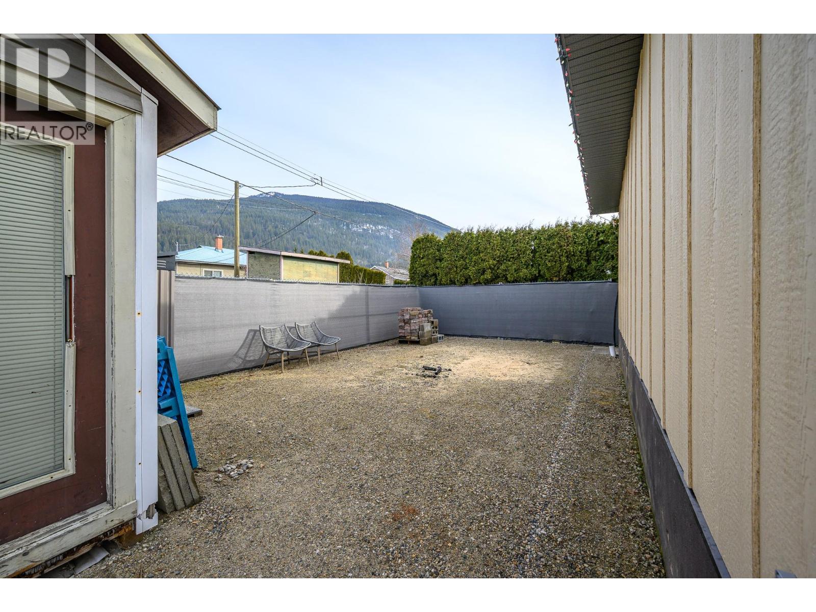 331 Sibbald Street, Revelstoke, British Columbia  V0E 2S0 - Photo 37 - 10380289