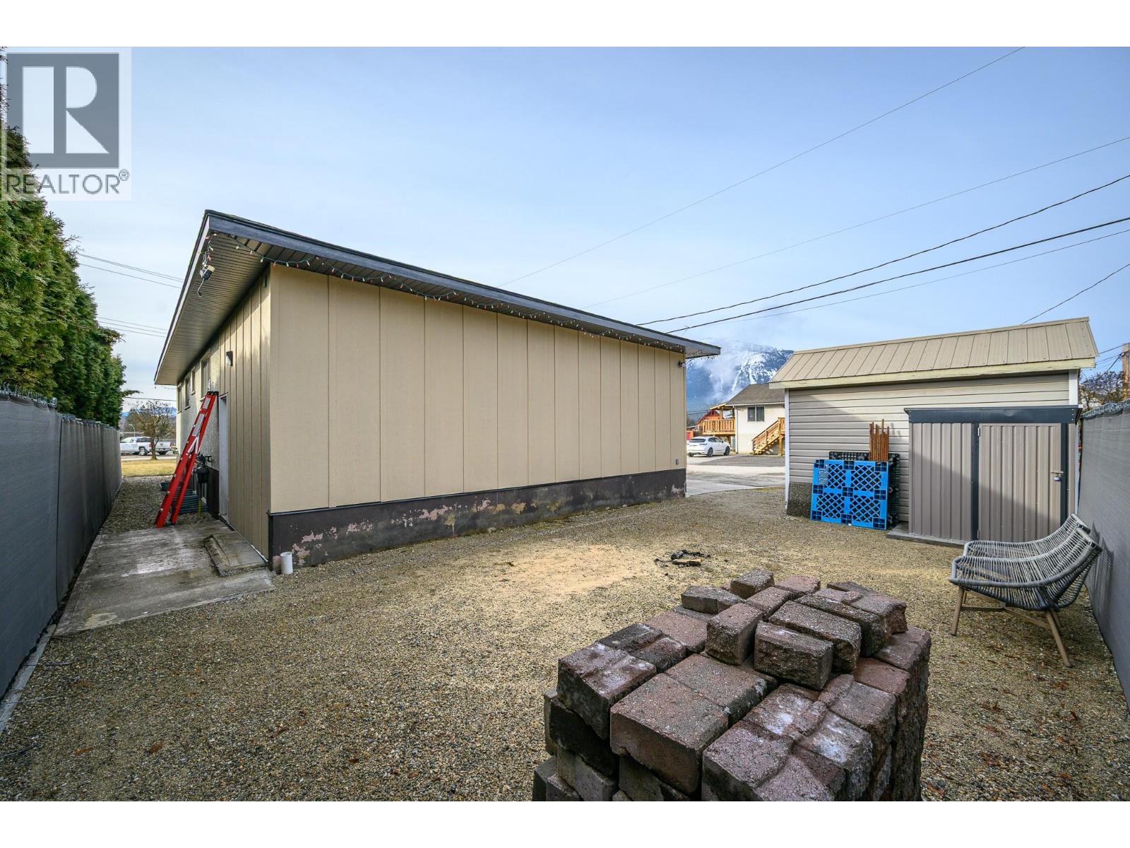 331 Sibbald Street, Revelstoke, British Columbia  V0E 2S0 - Photo 38 - 10380289