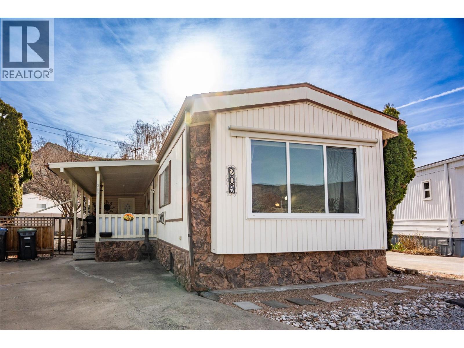 3105 South Main Street Unit# 209, Penticton, British Columbia  V2A 7H1 - Photo 2 - 10379884