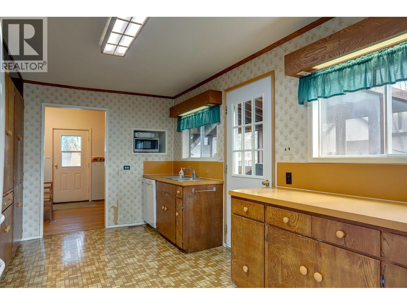 5051 11 Street Ne, Salmon Arm, British Columbia  V1E 3N3 - Photo 14 - 10379206