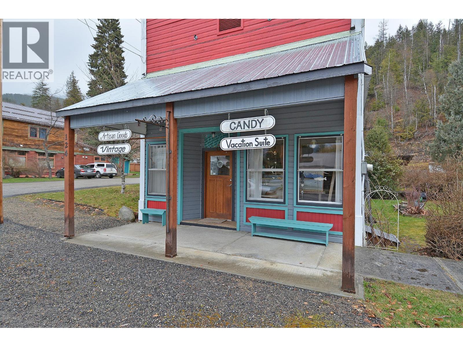 124 Lake Avenue, Silverton, British Columbia  V0G 1S0 - Photo 2 - 10380584