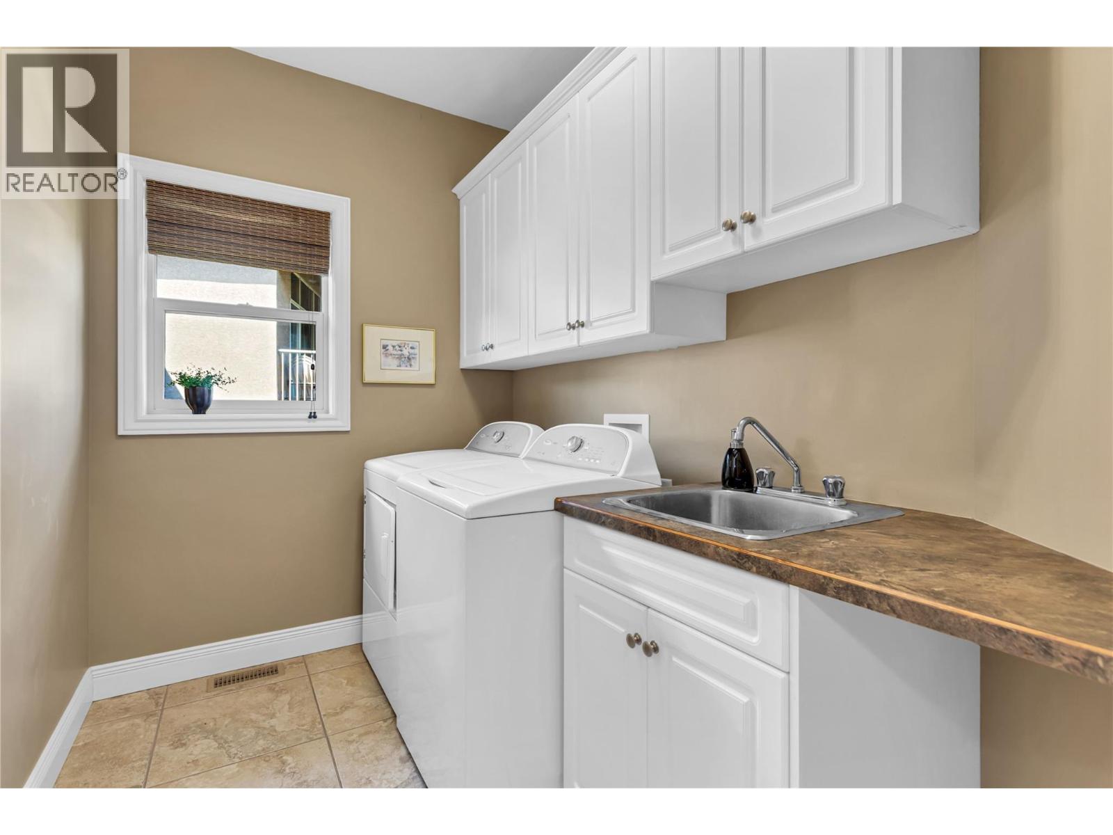 1108 Arbor View Drive, Kelowna, British Columbia  V1W 4X1 - Photo 21 - 10380329