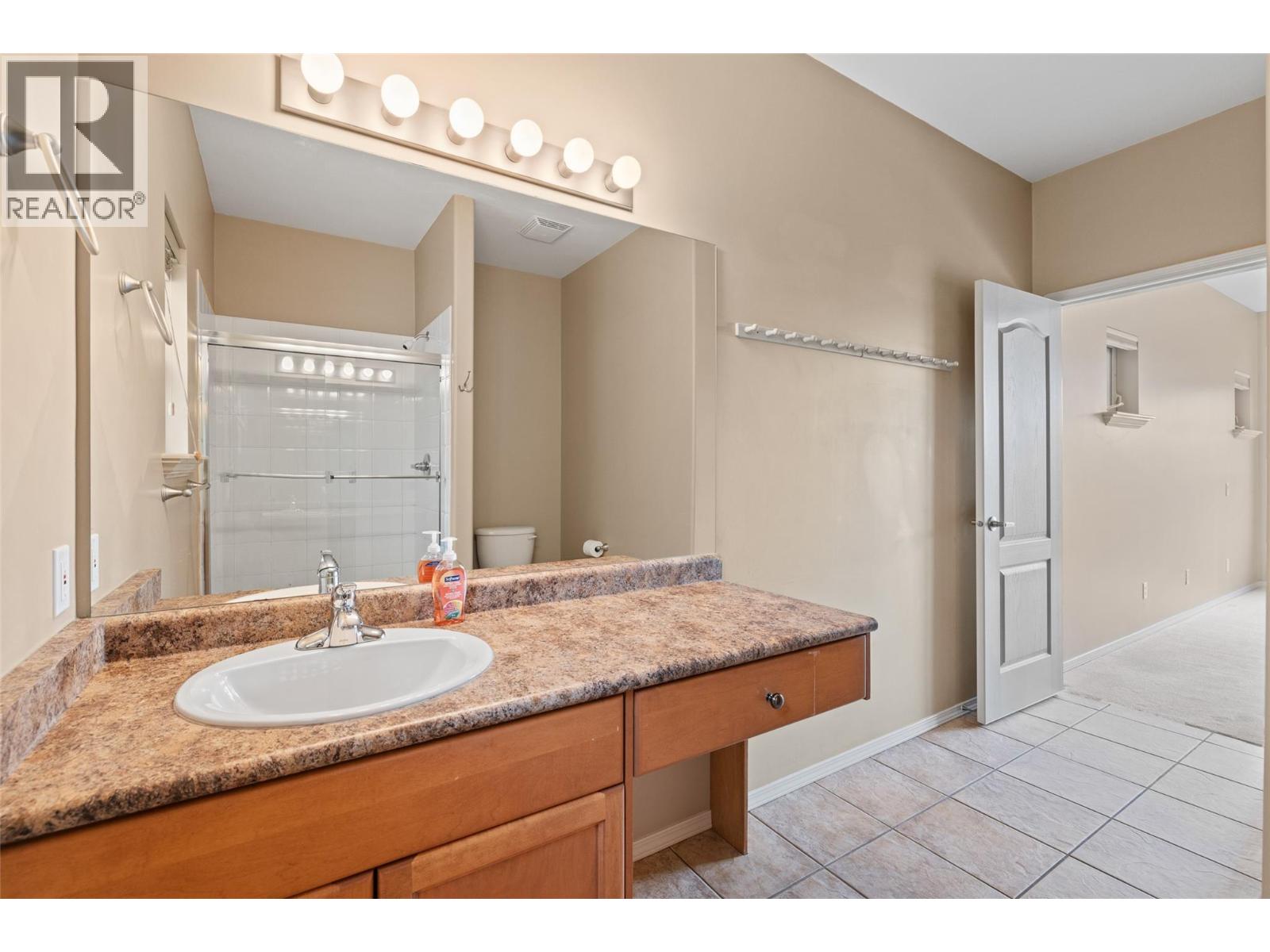 2060 Spyglass Way, West Kelowna, British Columbia  V1Z 3Z7 - Photo 28 - 10380572