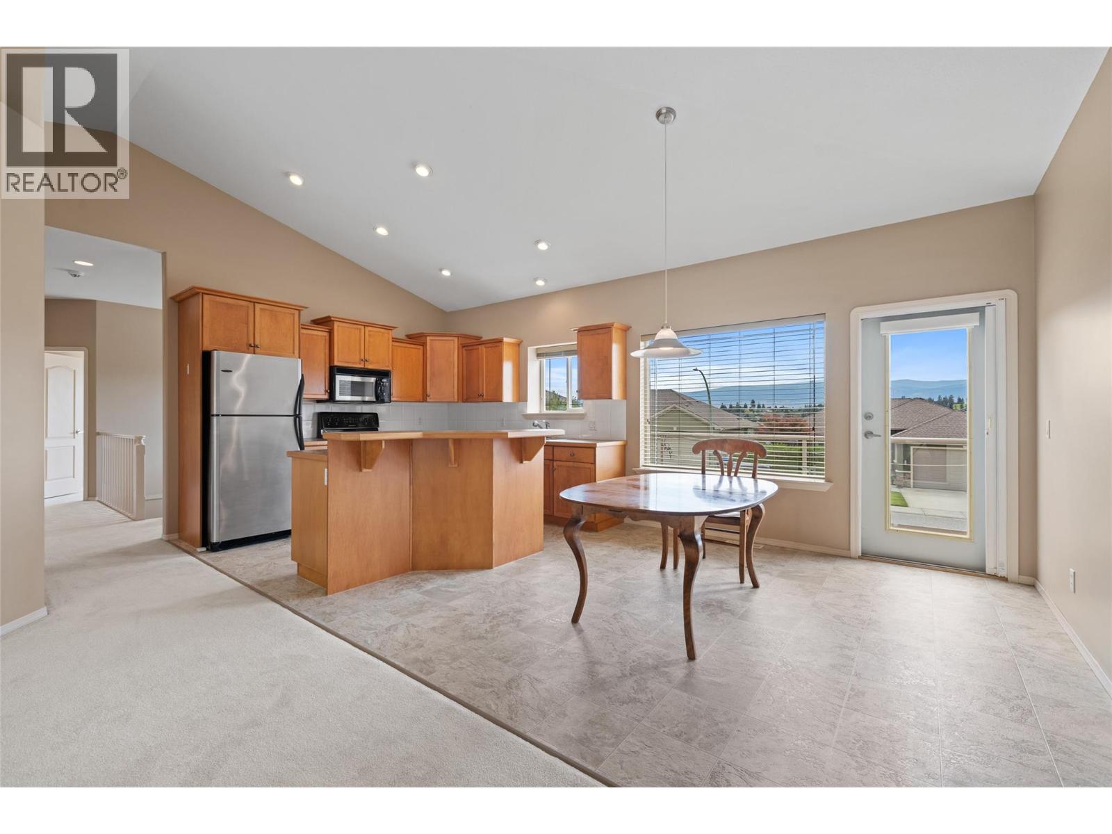 2060 Spyglass Way, West Kelowna, British Columbia  V1Z 3Z7 - Photo 7 - 10380572