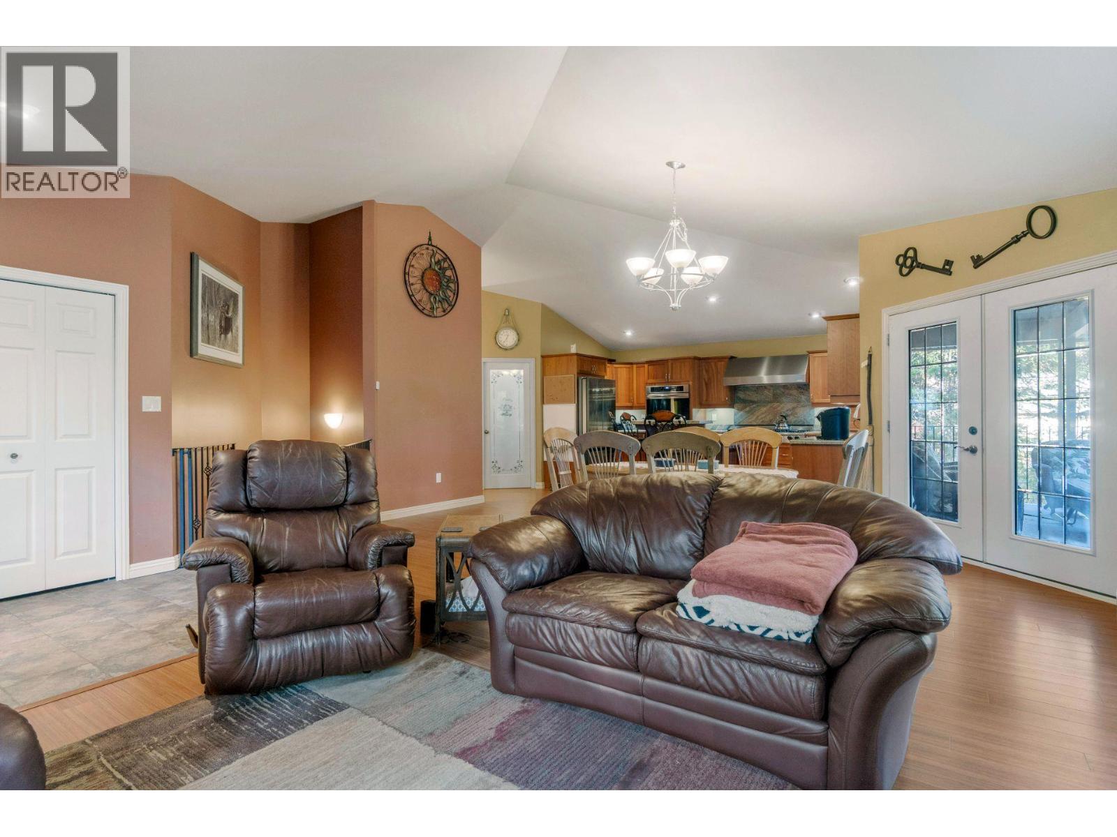 307 Partridge Road, Tappen, British Columbia  V1E 3A4 - Photo 7 - 10380287