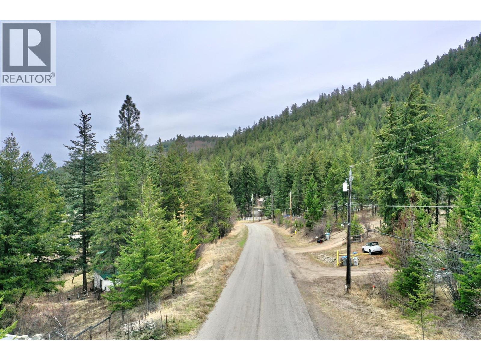 5339 Blundell Place, Kamloops, British Columbia  V2C 6C8 - Photo 4 - 10380544