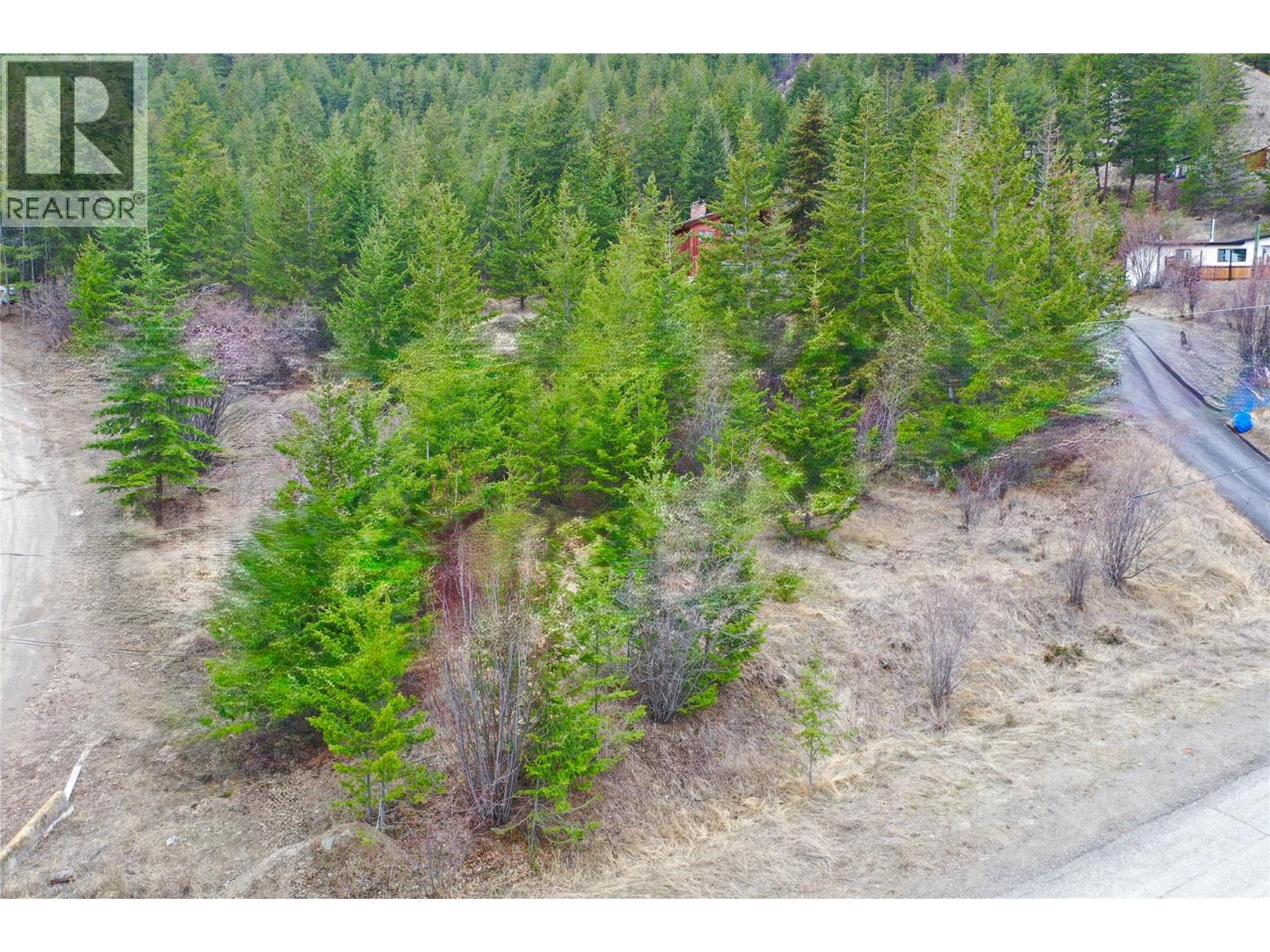 5339 Blundell Place, Kamloops, British Columbia  V2C 6C8 - Photo 7 - 10380544