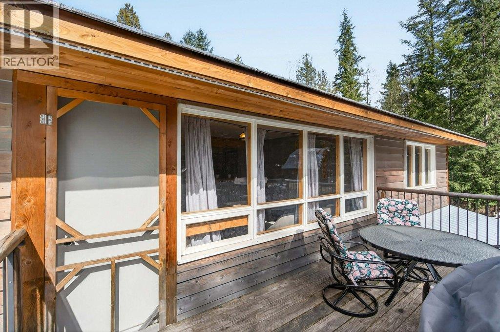 4198 Malakwa Road, Malakwa, British Columbia  V0E 2J0 - Photo 52 - 10379979