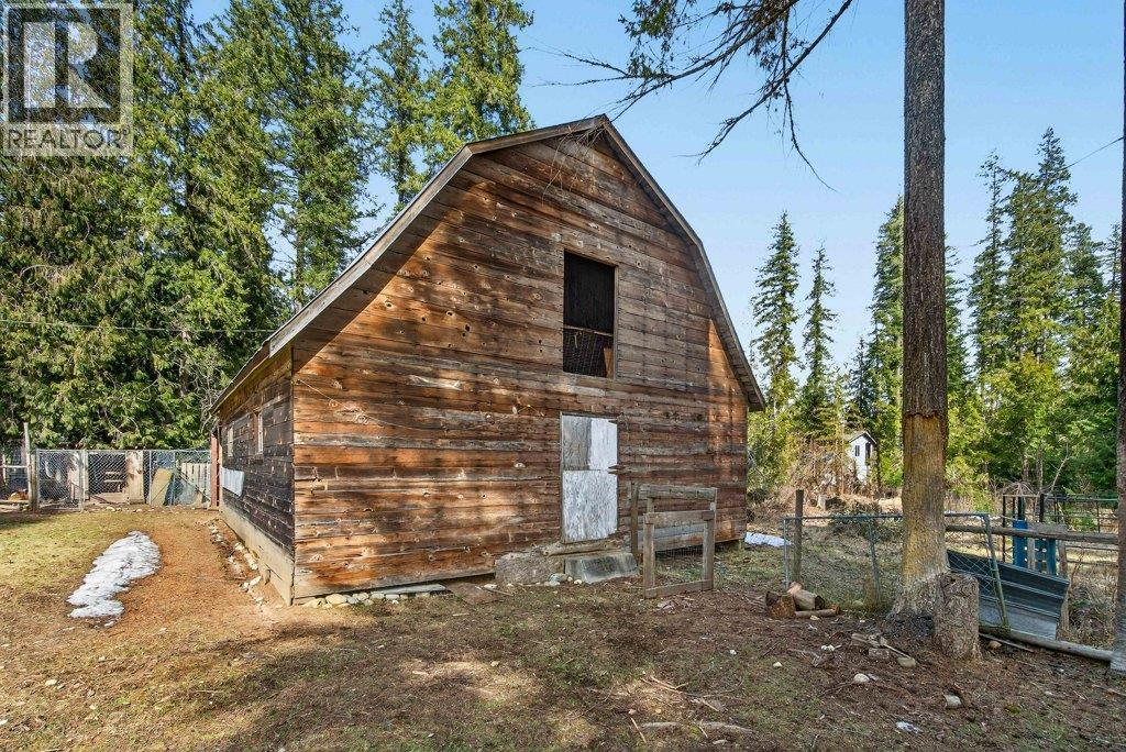 4198 Malakwa Road, Malakwa, British Columbia  V0E 2J0 - Photo 63 - 10379979