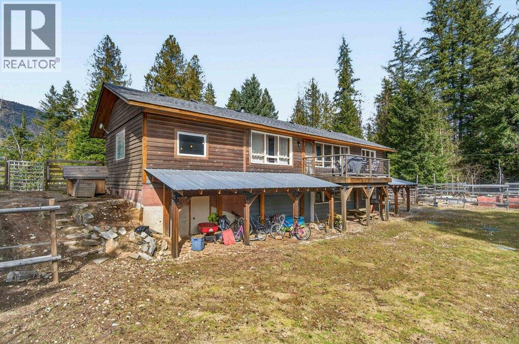 4198 Malakwa Road, Malakwa, British Columbia  V0E 2J0 - Photo 82 - 10379979