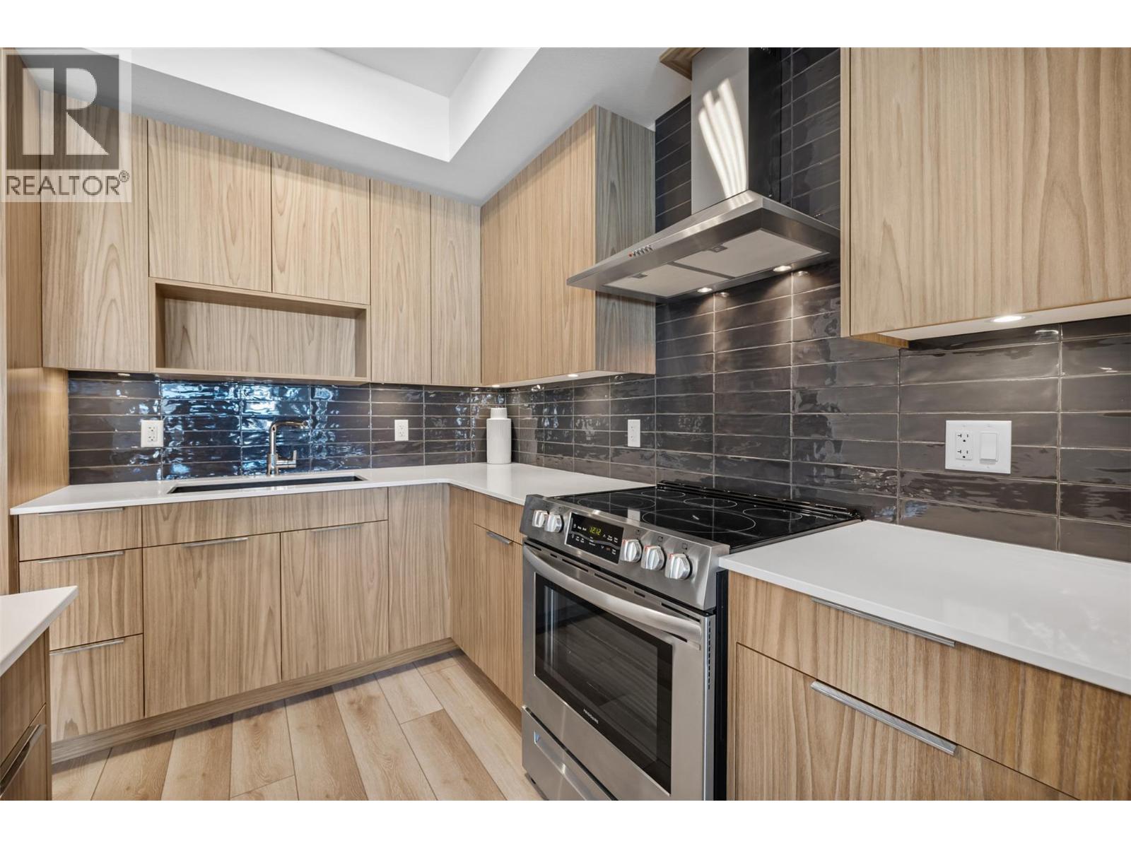 3634 Mission Springs Drive Unit# 401b, Kelowna, British Columbia  V1W 0B2 - Photo 3 - 10380659
