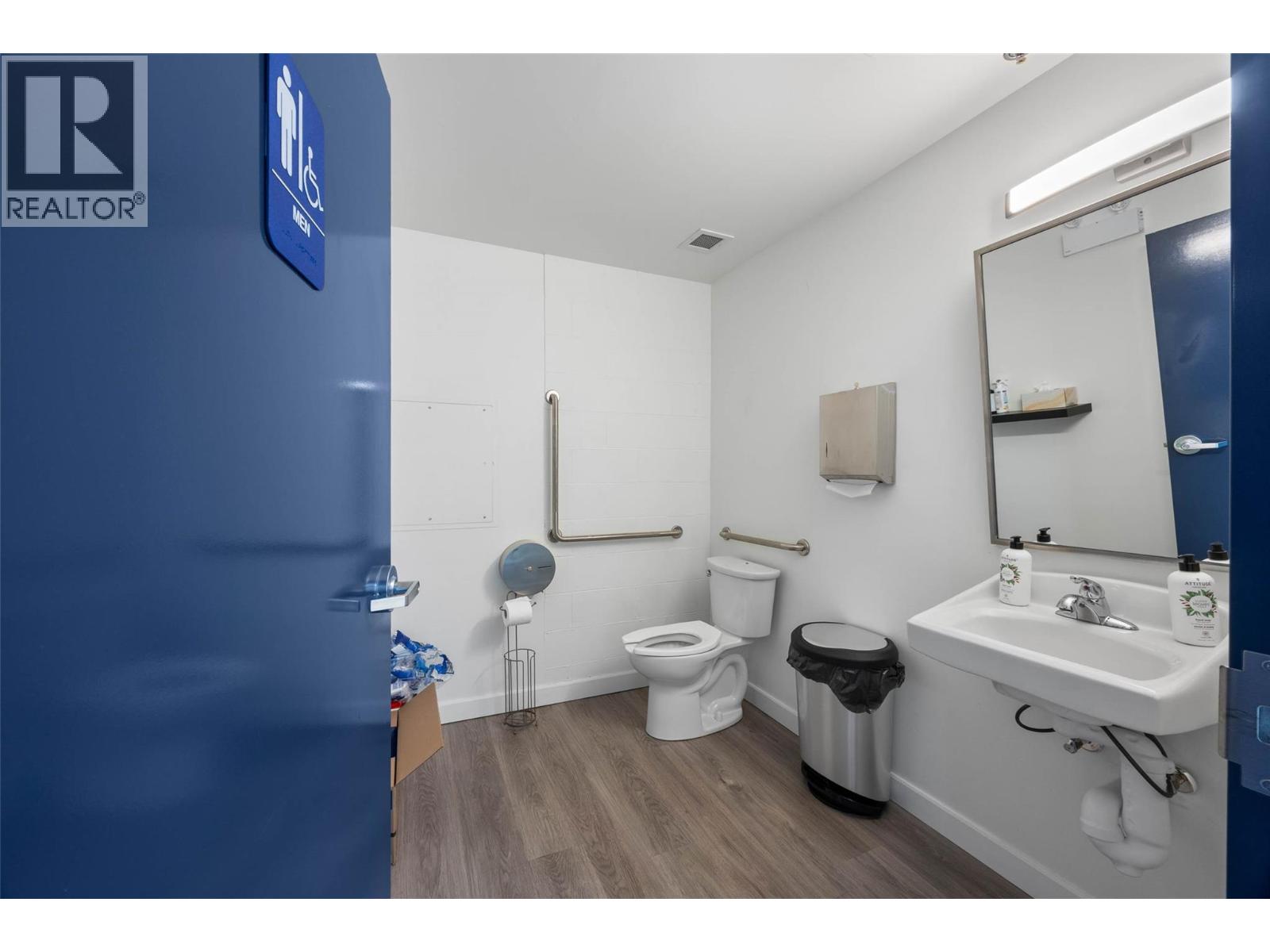 630 Victoria Street, Kamloops, British Columbia  V2C 2B4 - Photo 13 - 10380603