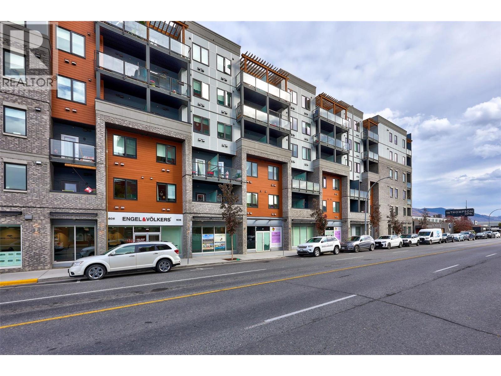 630 Victoria Street, Kamloops, British Columbia  V2C 2B4 - Photo 3 - 10380603