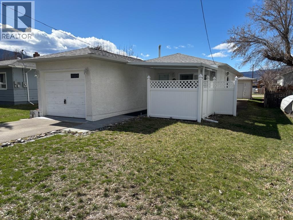 7529 11th Street, Grand Forks, British Columbia  V0H 1H0 - Photo 3 - 10380416