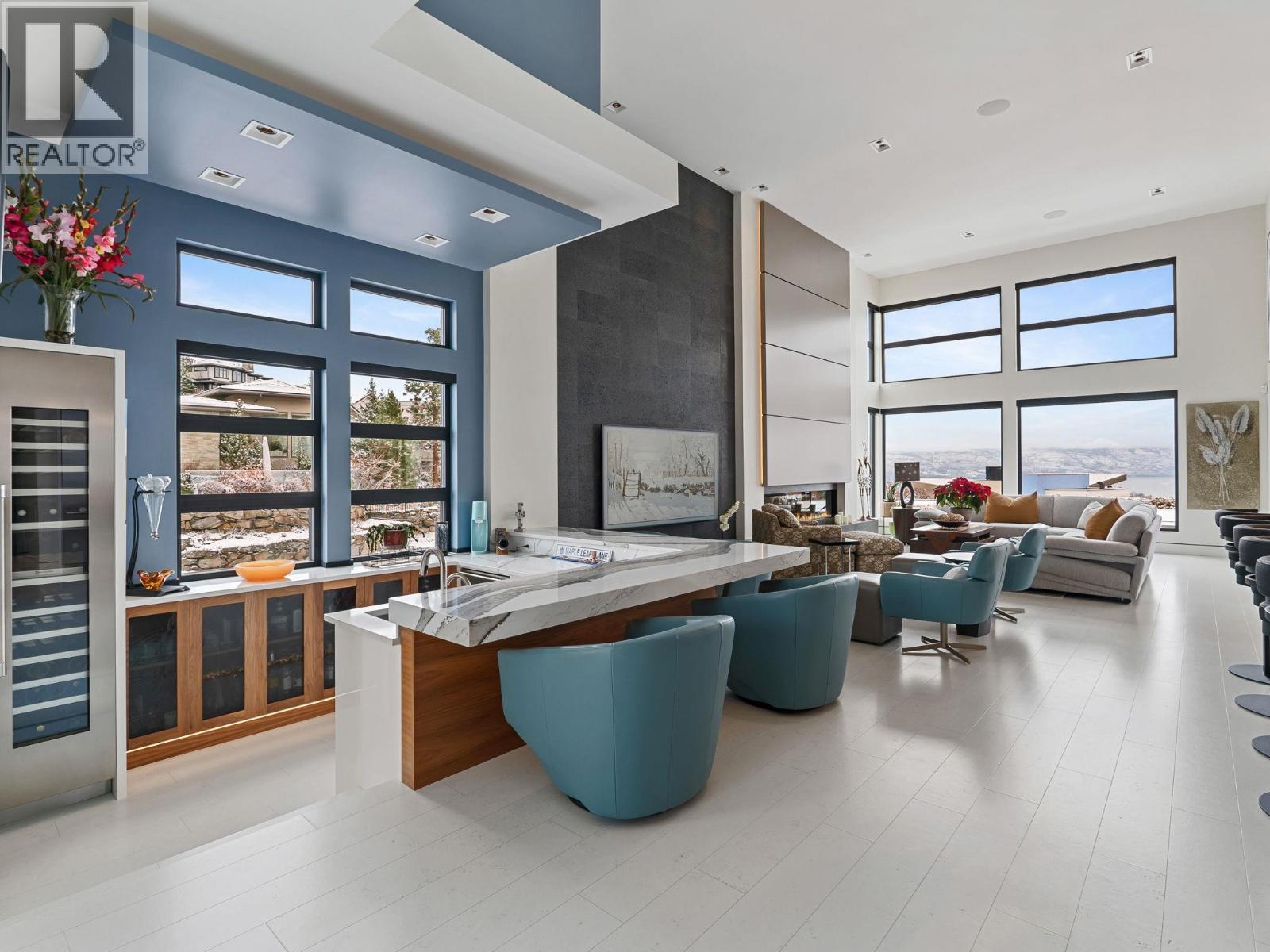722 Highpointe Place, Kelowna, British Columbia  V1V 2Y3 - Photo 10 - 10380673