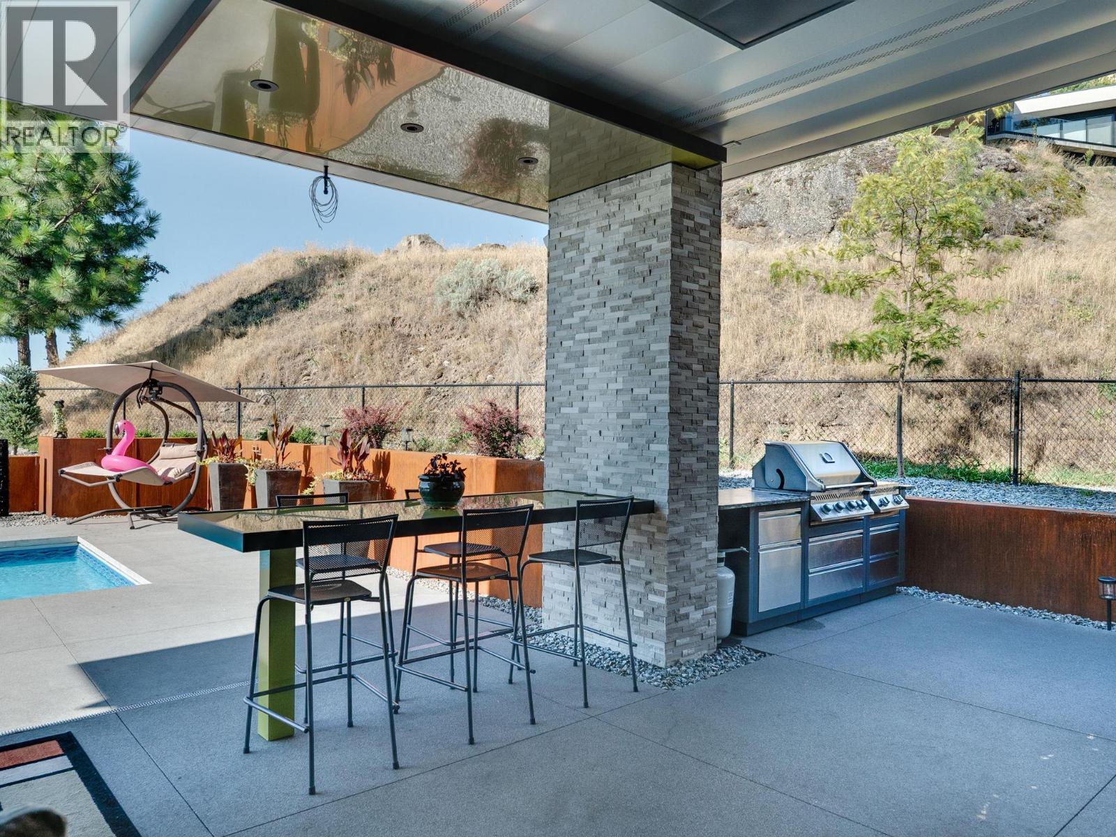722 Highpointe Place, Kelowna, British Columbia  V1V 2Y3 - Photo 36 - 10380673