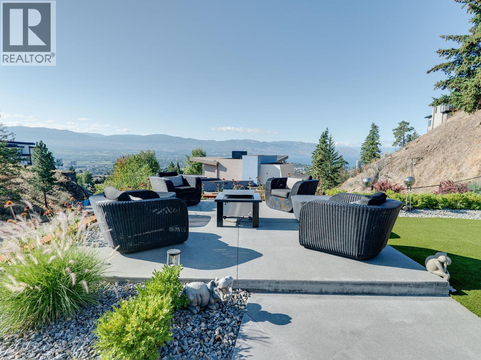 722 Highpointe Place, Kelowna, British Columbia  V1V 2Y3 - Photo 38 - 10380673