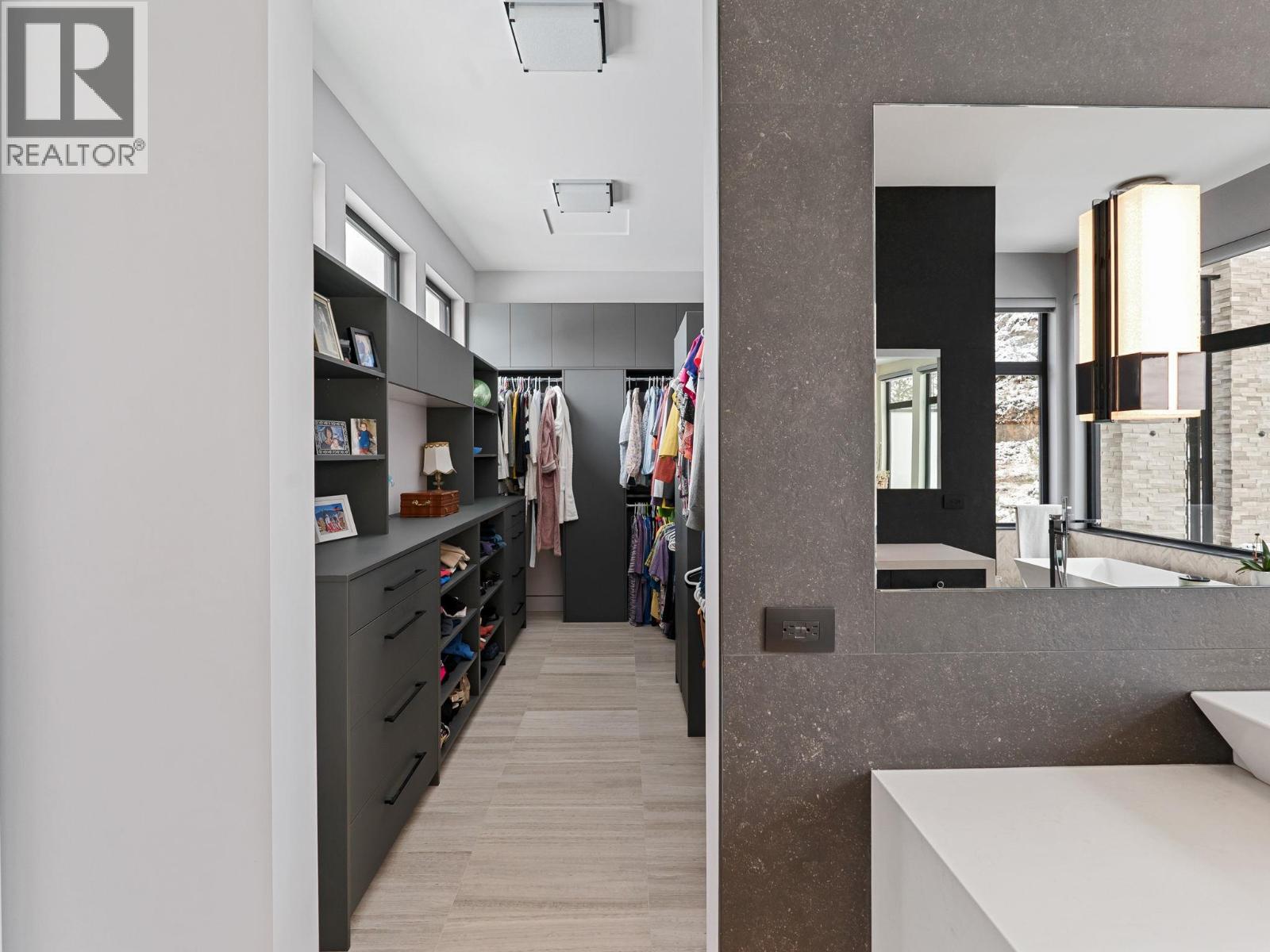 722 Highpointe Place, Kelowna, British Columbia  V1V 2Y3 - Photo 49 - 10380673