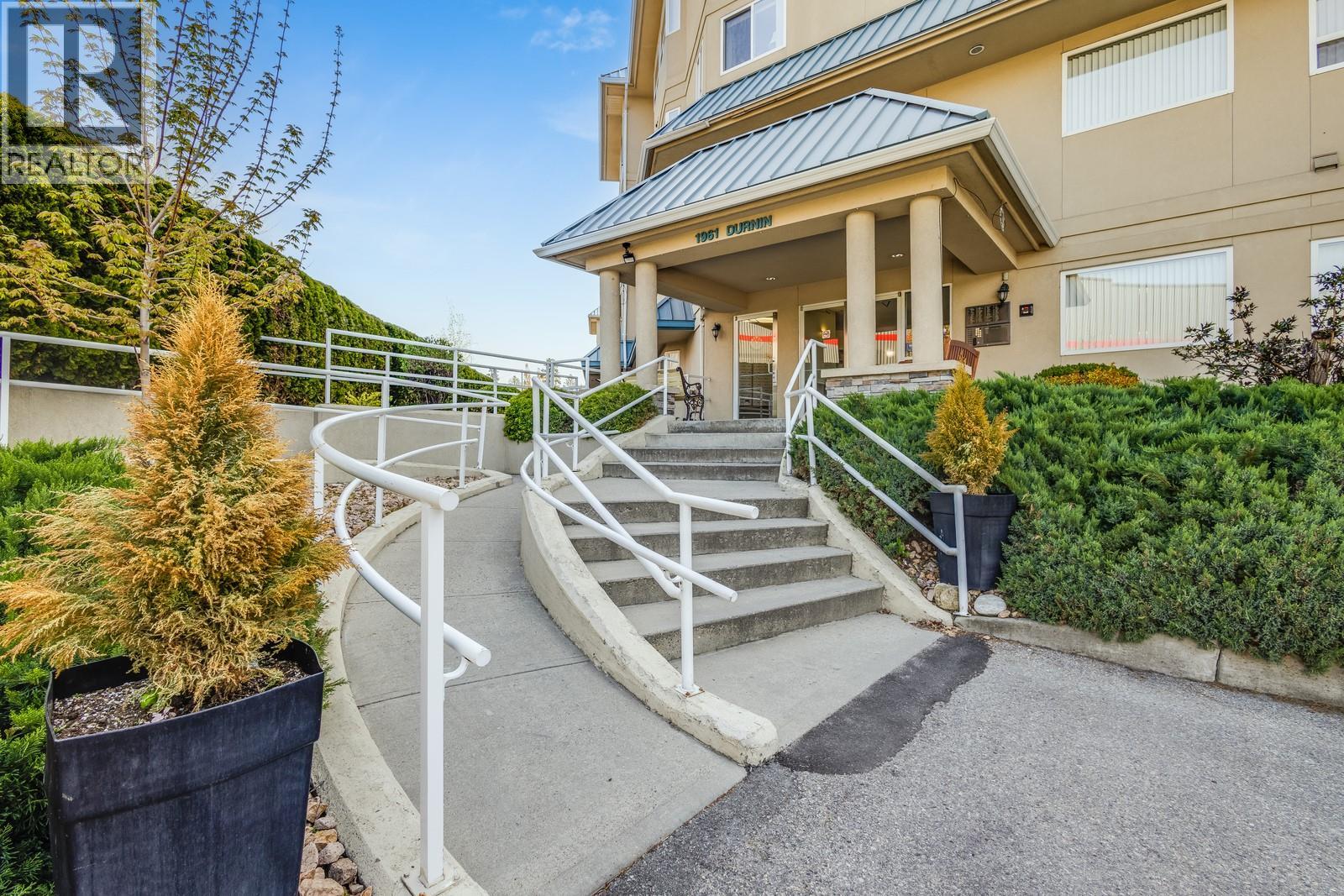 1961 Durnin Road Unit# 306, Kelowna, British Columbia  V1X 7Z6 - Photo 6 - 10380506