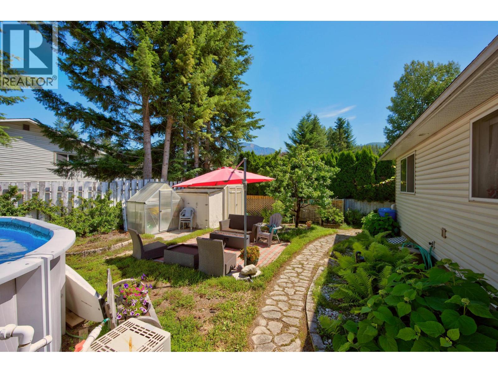 1505 Cedar Street, Golden, British Columbia  V0A 1H6 - Photo 70 - 10380537