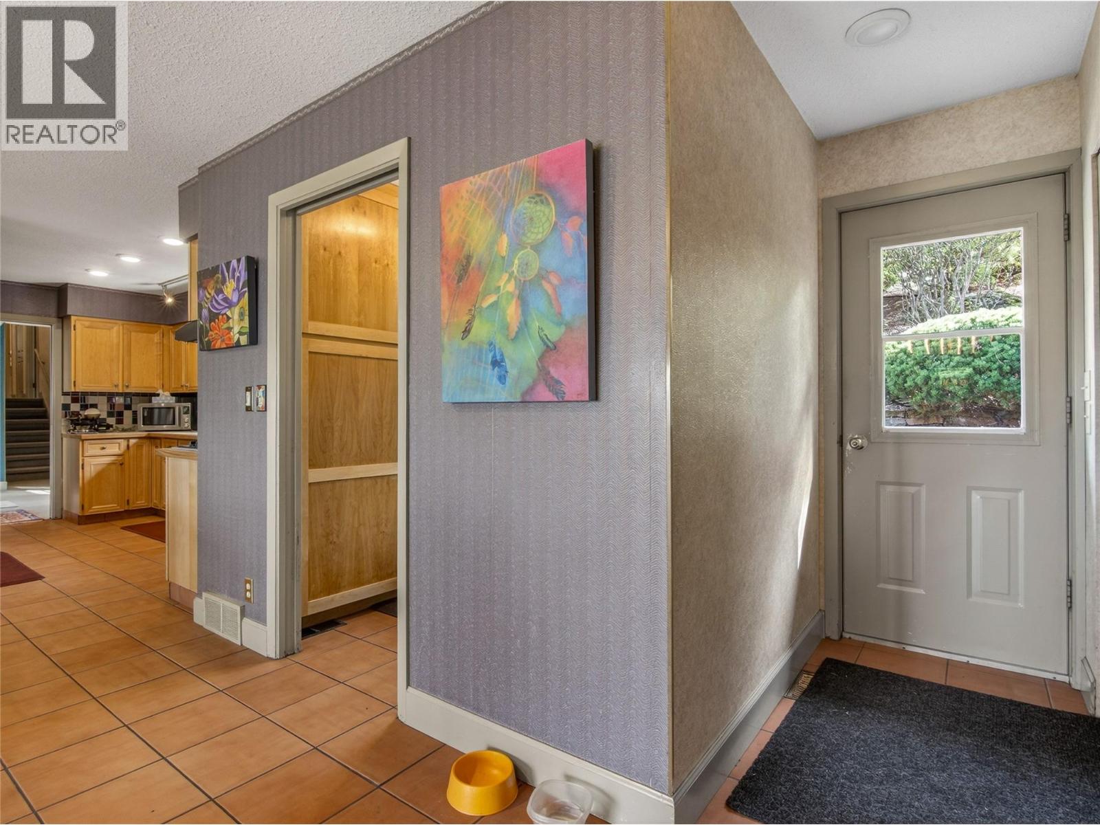 1910 Sutherland Road, Penticton, British Columbia  V2A 8T8 - Photo 10 - 10380457