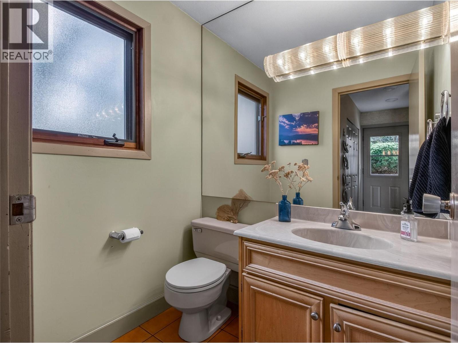 1910 Sutherland Road, Penticton, British Columbia  V2A 8T8 - Photo 11 - 10380457