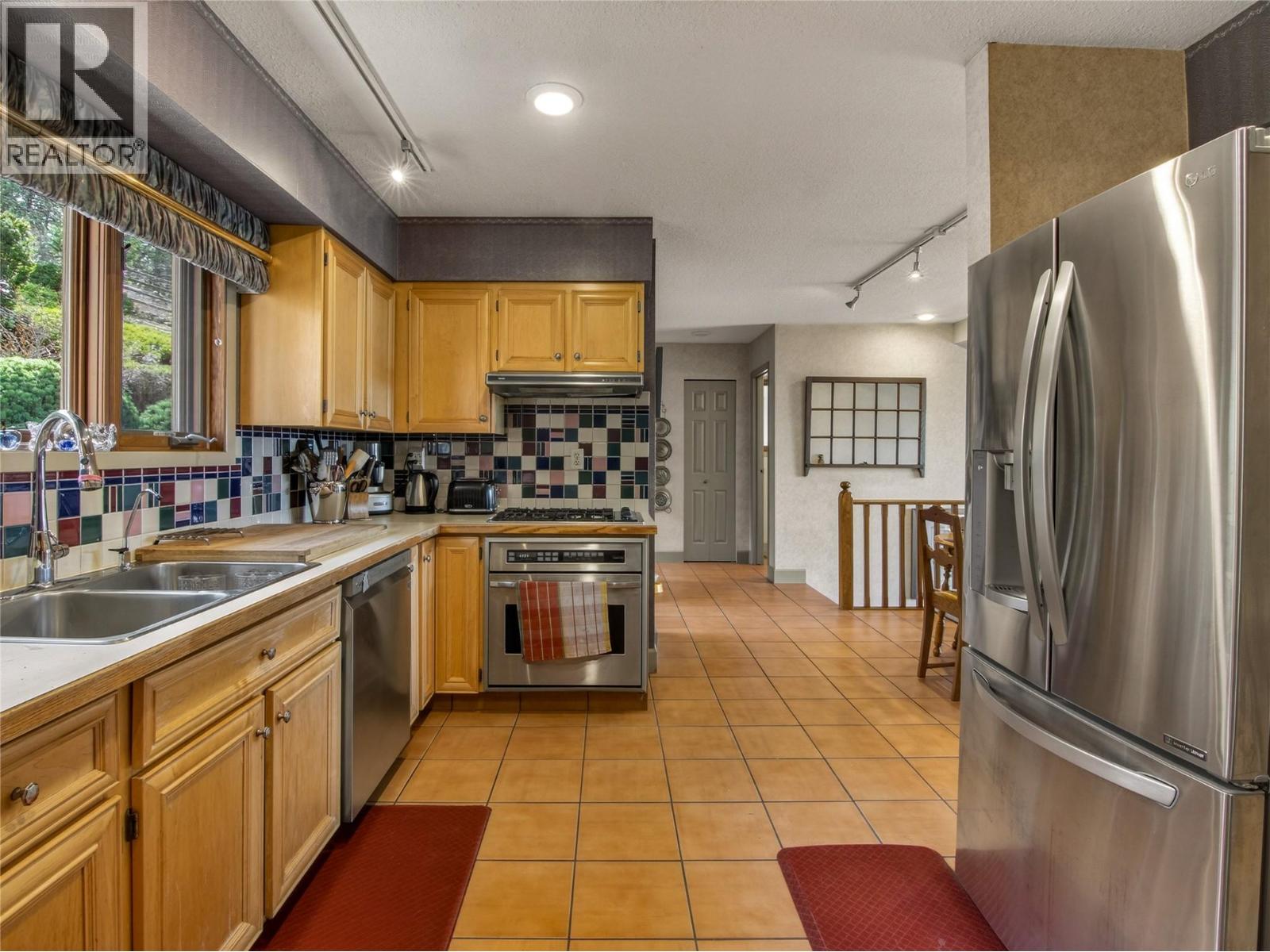 1910 Sutherland Road, Penticton, British Columbia  V2A 8T8 - Photo 17 - 10380457