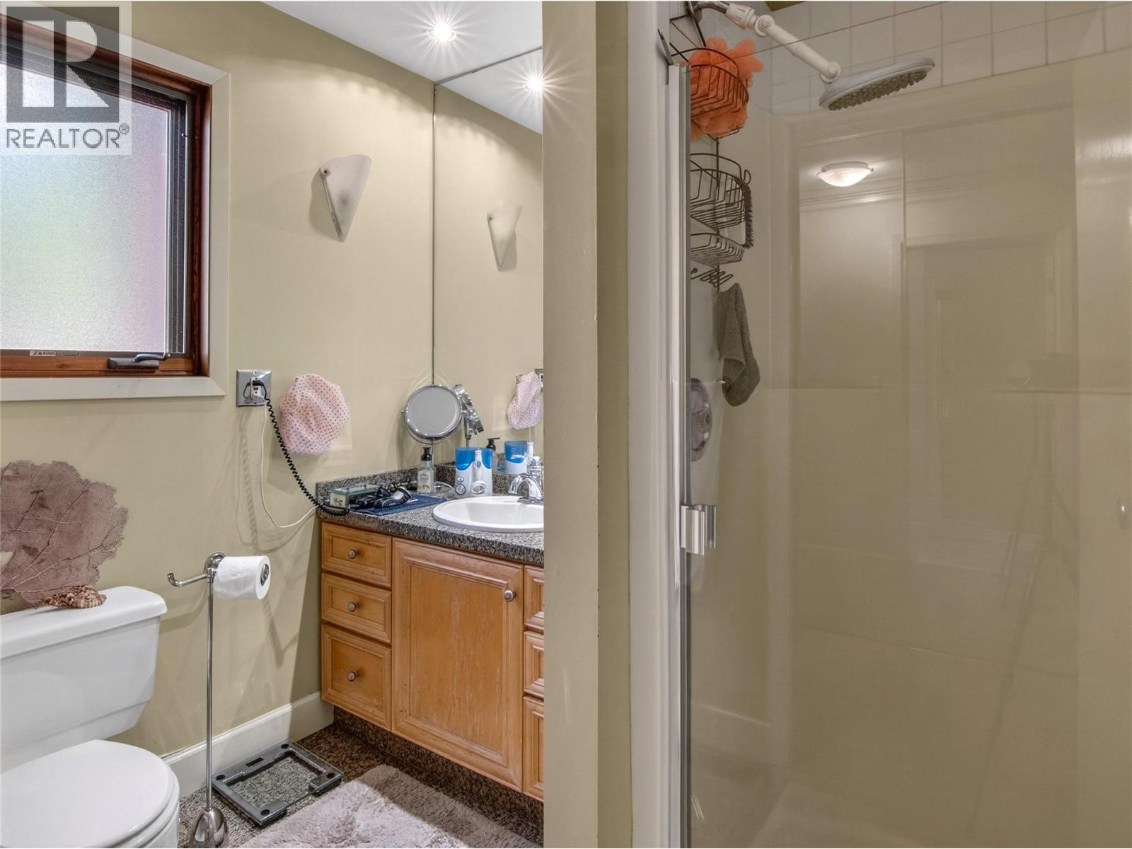 1910 Sutherland Road, Penticton, British Columbia  V2A 8T8 - Photo 29 - 10380457