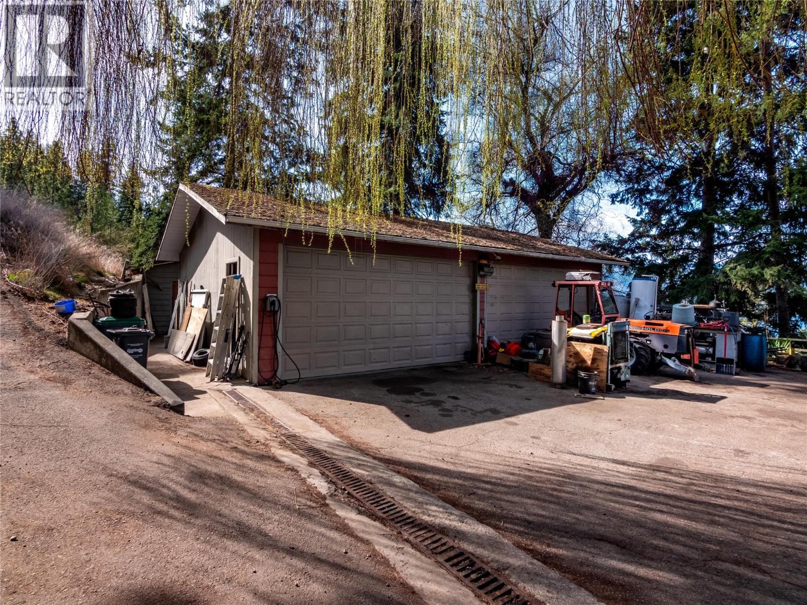 1910 Sutherland Road, Penticton, British Columbia  V2A 8T8 - Photo 48 - 10380457