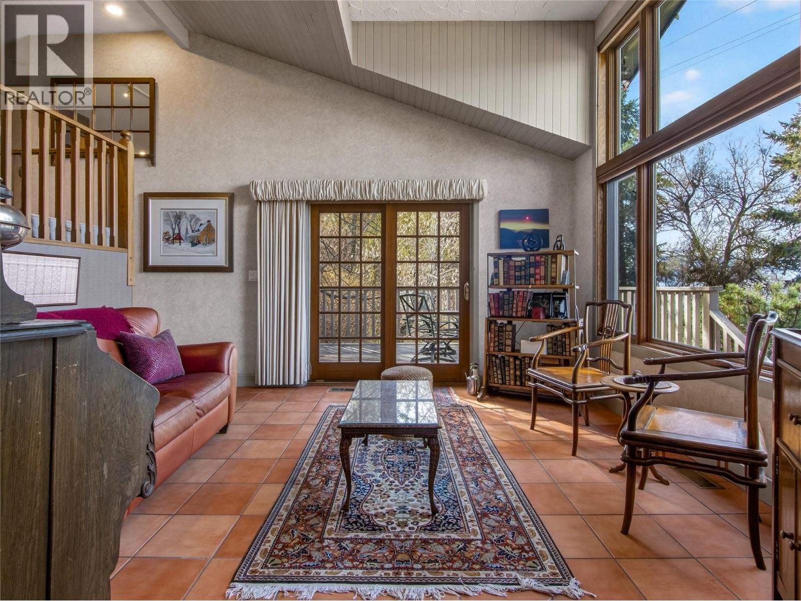 1910 Sutherland Road, Penticton, British Columbia  V2A 8T8 - Photo 7 - 10380457