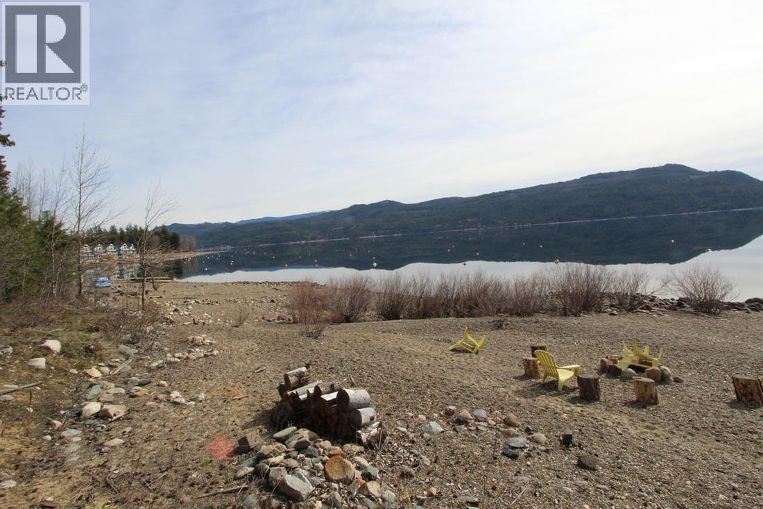 5183 Squilax Anglemont Road, Celista, British Columbia  V0E 1M6 - Photo 9 - 10380711