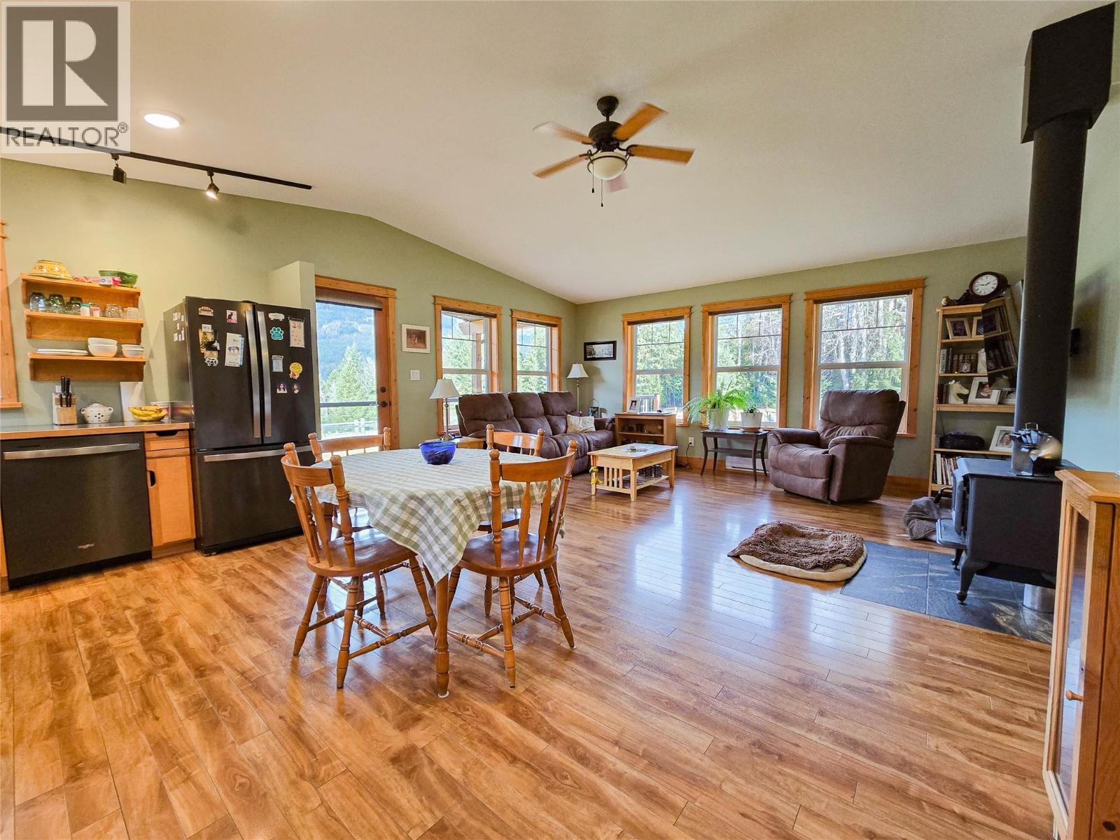 784 Lewis Road, Harrop, British Columbia  V1L 6P7 - Photo 15 - 10380654