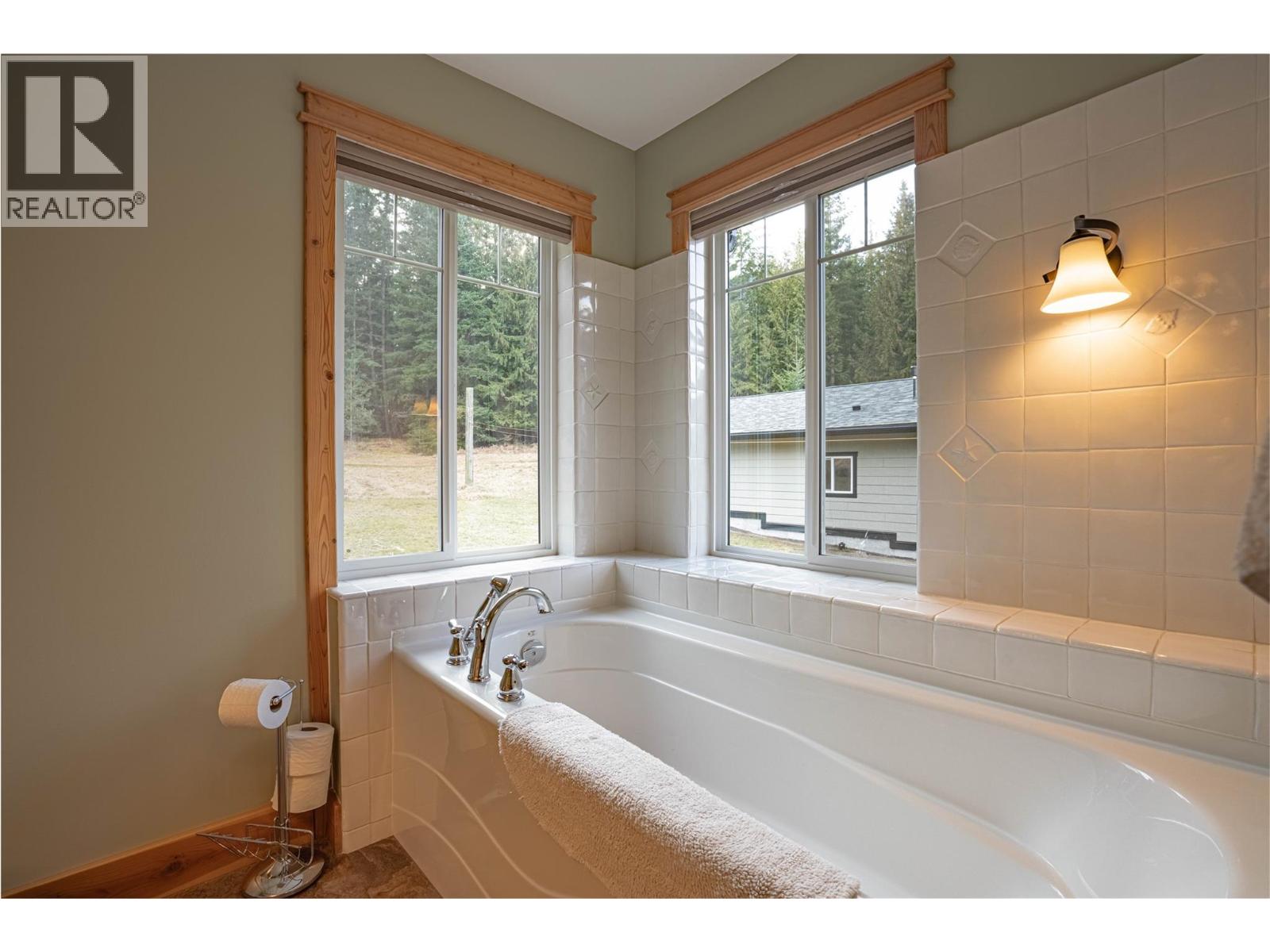 784 Lewis Road, Harrop, British Columbia  V1L 6P7 - Photo 25 - 10380654