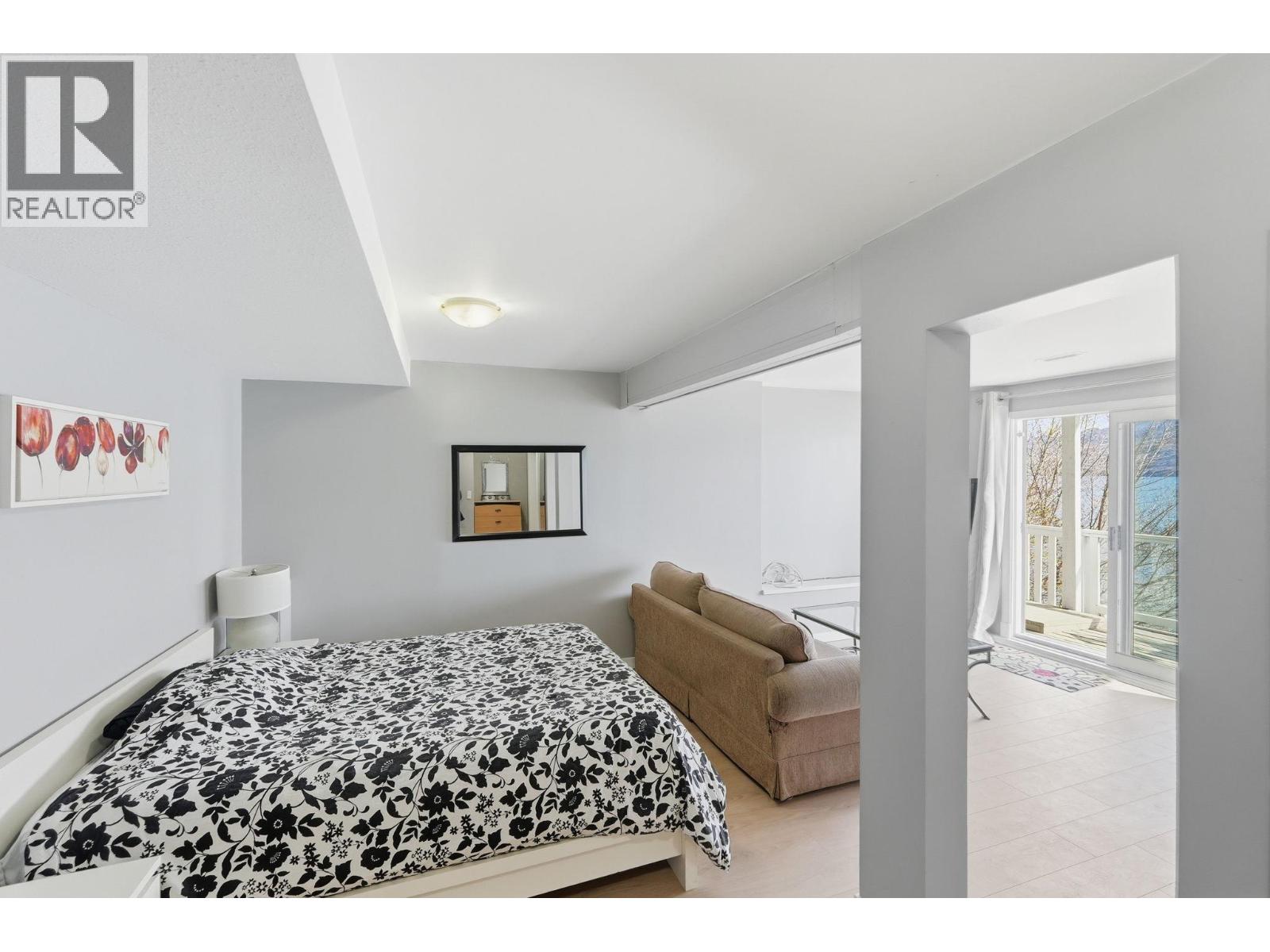 6251 Renfrew Road, Peachland, British Columbia  V0H 1X7 - Photo 18 - 10380068
