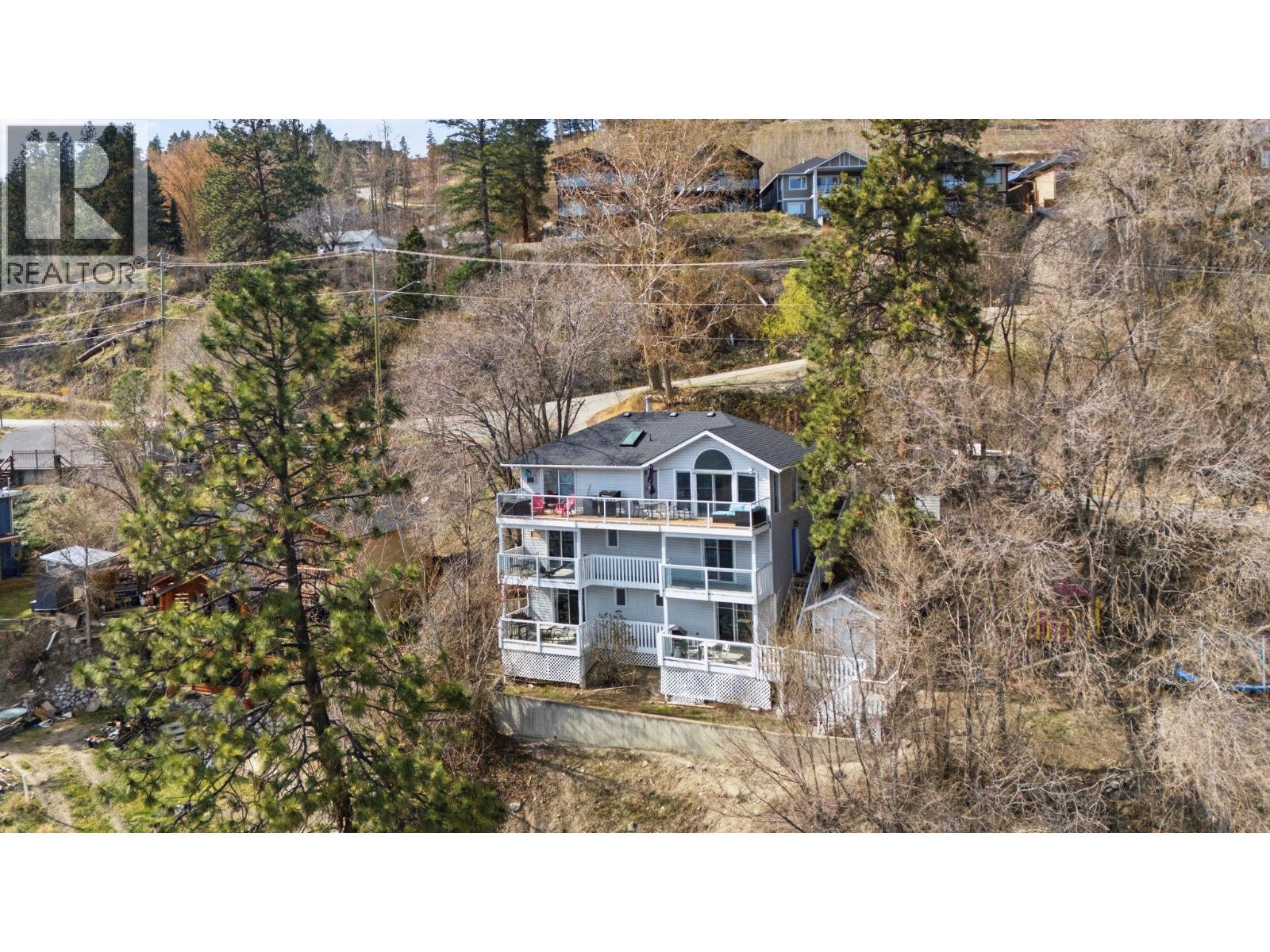 6251 Renfrew Road, Peachland, British Columbia  V0H 1X7 - Photo 3 - 10380068