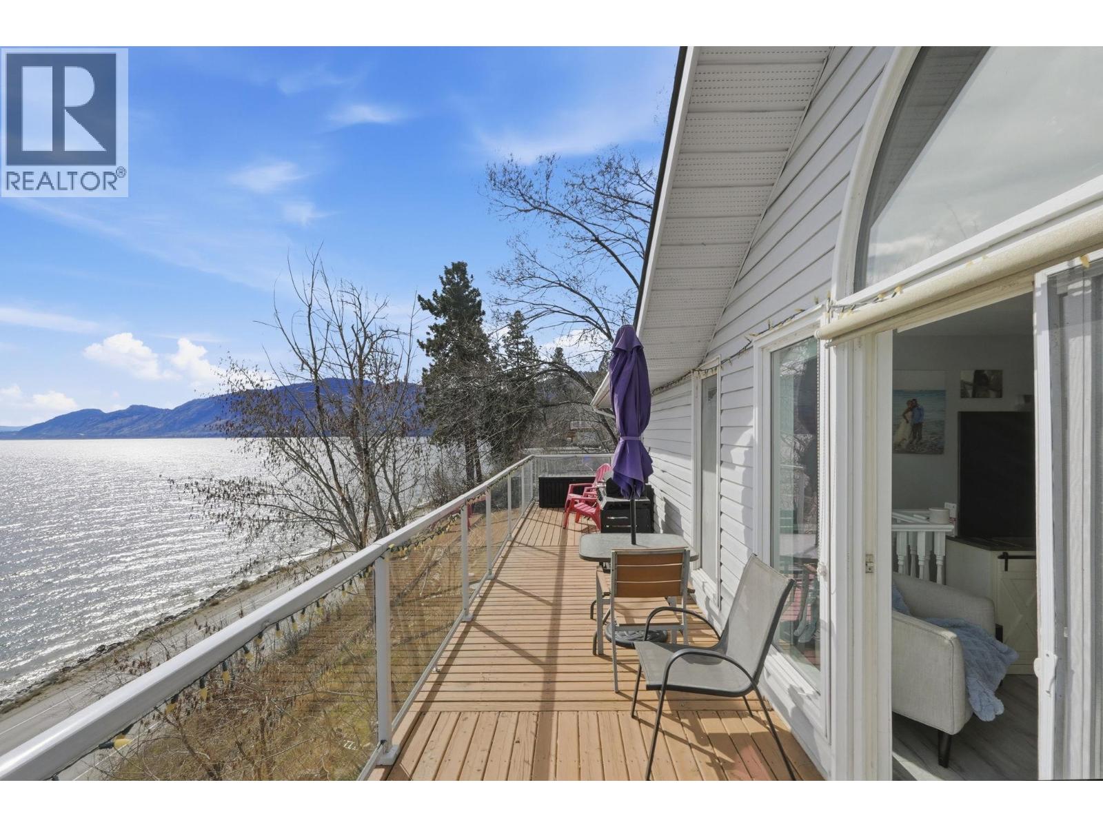 6251 Renfrew Road, Peachland, British Columbia  V0H 1X7 - Photo 9 - 10380068