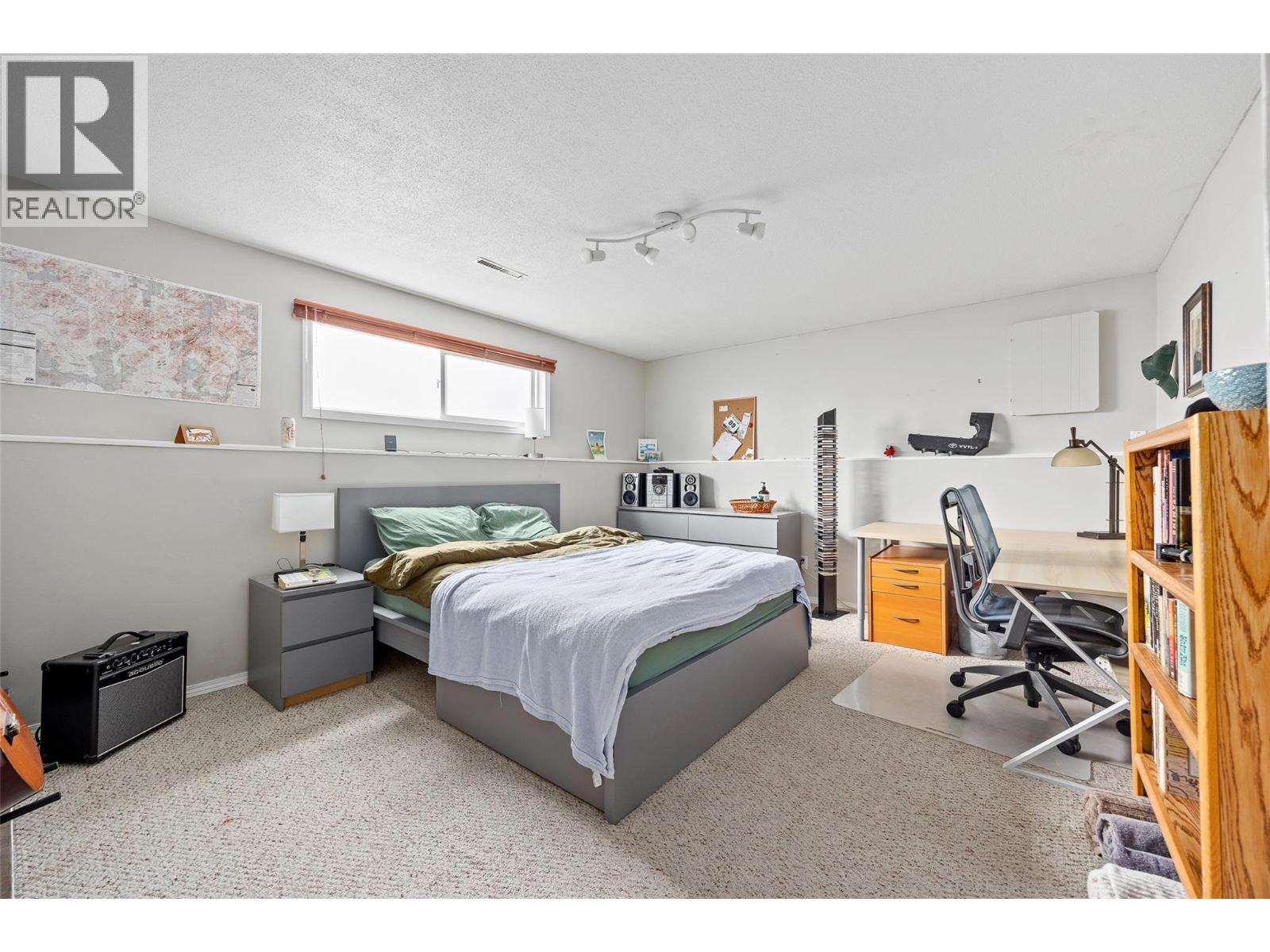 1394 Lombardy Square, Kelowna, British Columbia  V1Y 3S4 - Photo 23 - 10380701