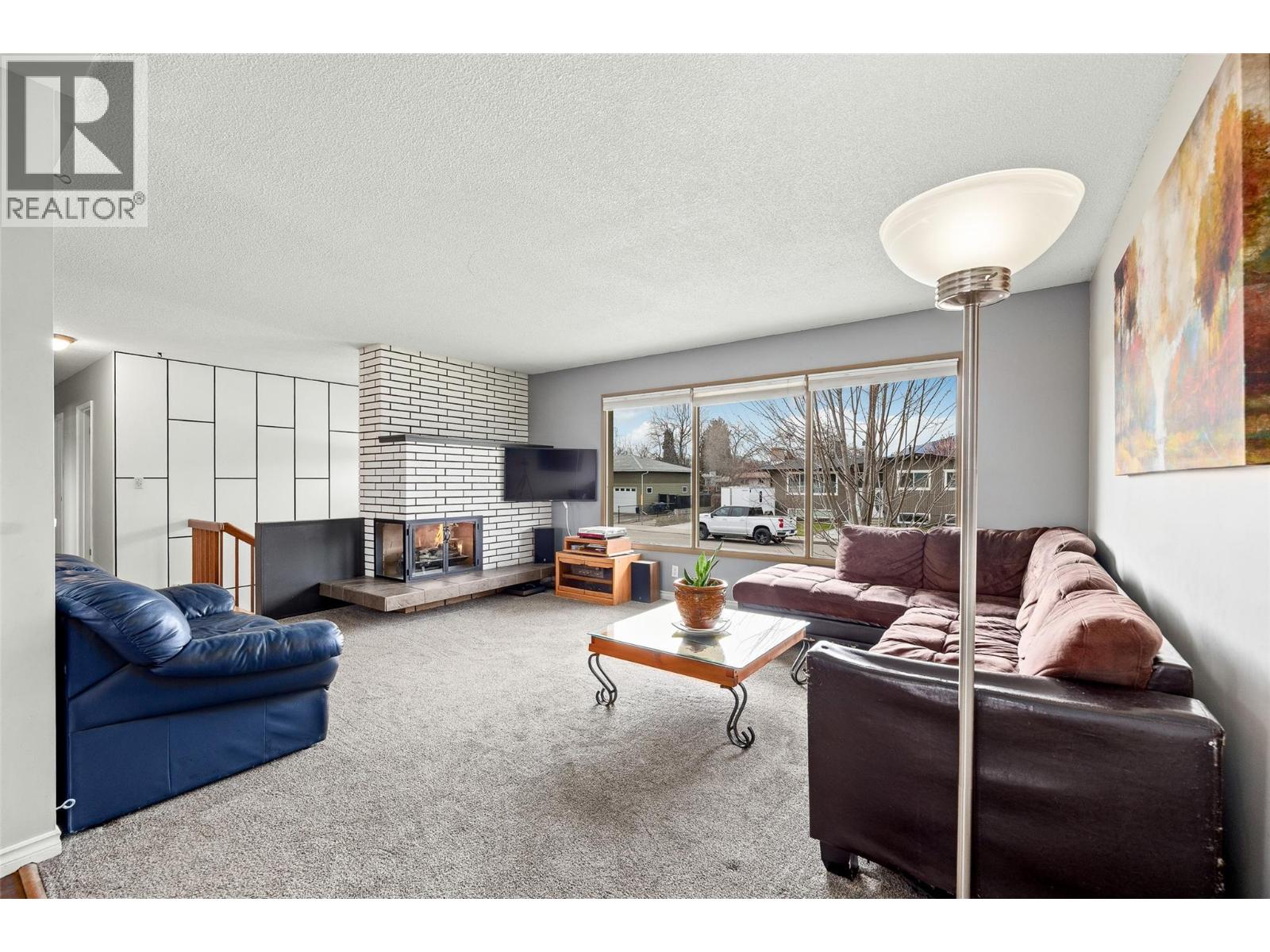 1394 Lombardy Square, Kelowna, British Columbia  V1Y 3S4 - Photo 5 - 10380701