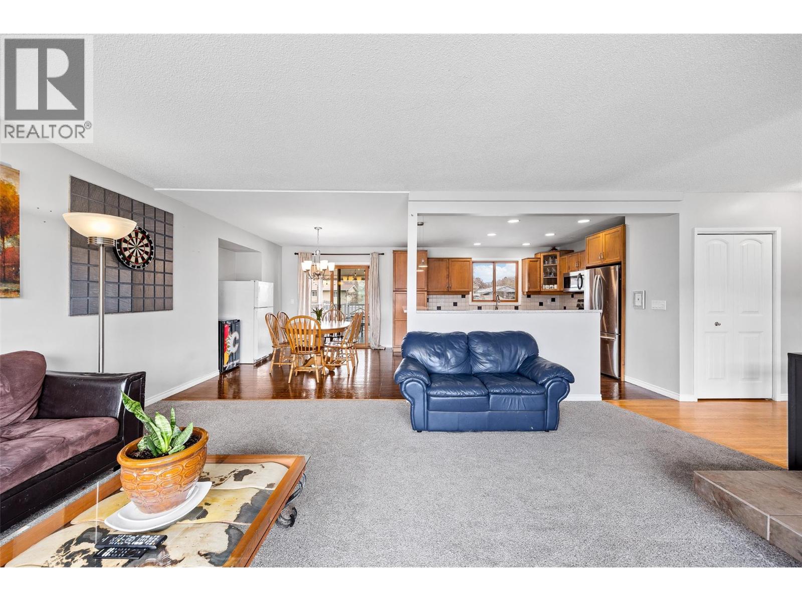1394 Lombardy Square, Kelowna, British Columbia  V1Y 3S4 - Photo 8 - 10380701