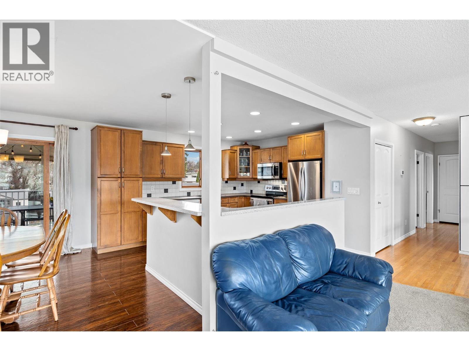 1394 Lombardy Square, Kelowna, British Columbia  V1Y 3S4 - Photo 9 - 10380701