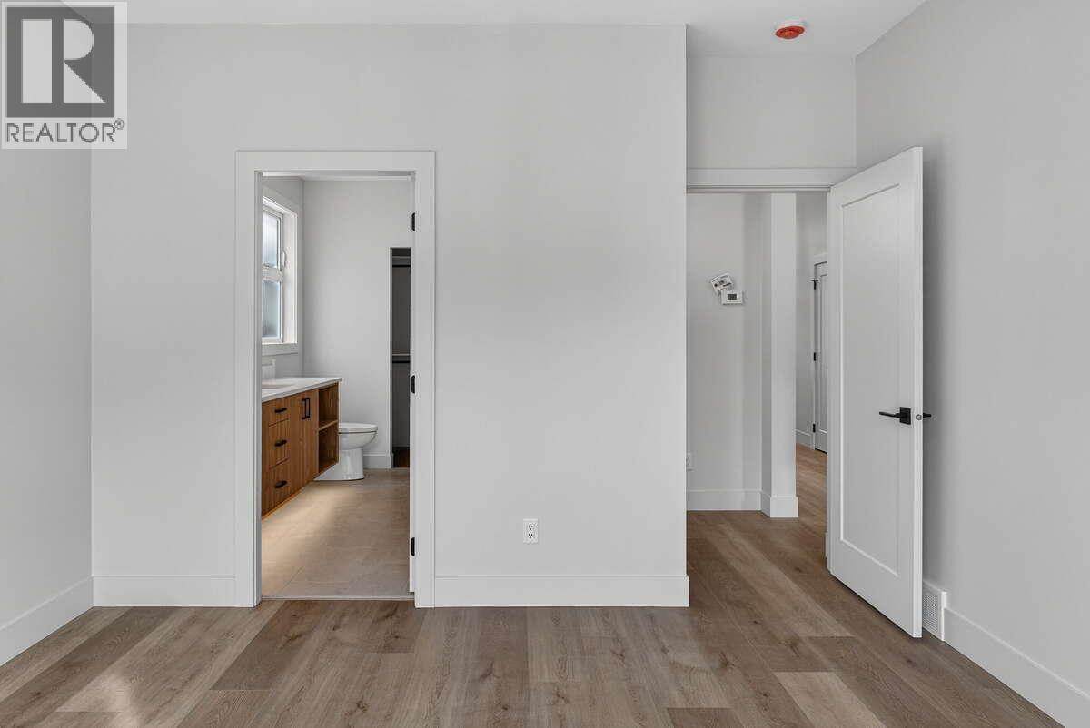 2125 Montenegro Drive, Kelowna, British Columbia  V1P 0B2 - Photo 13 - 10380778