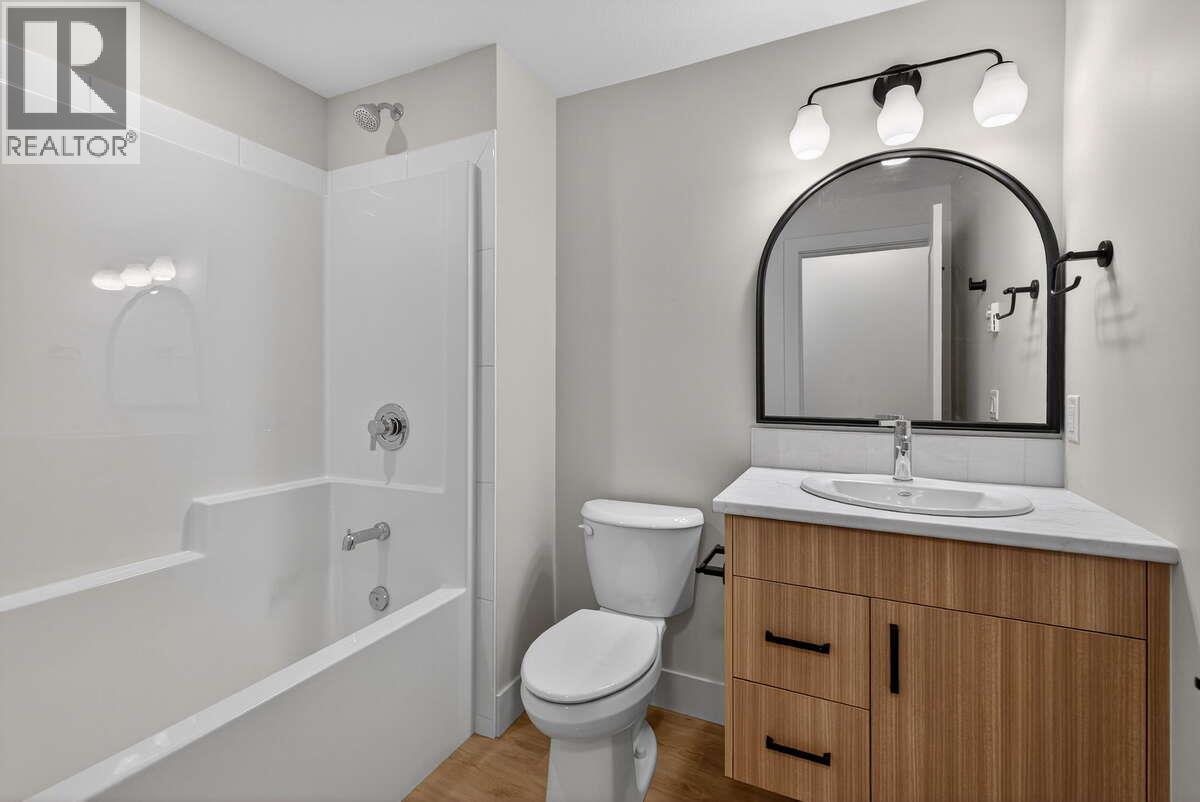 2125 Montenegro Drive, Kelowna, British Columbia  V1P 0B2 - Photo 28 - 10380778