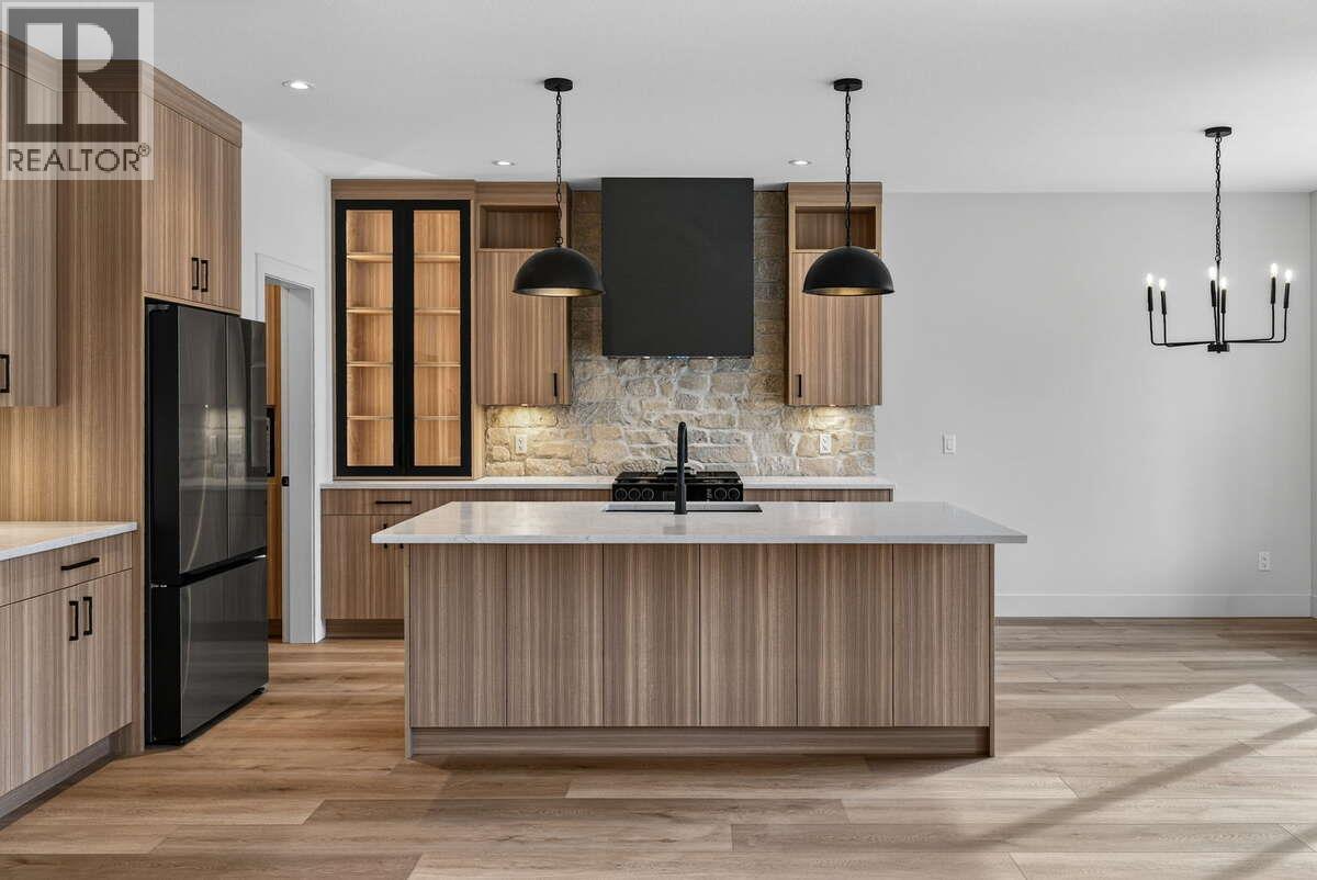 2125 Montenegro Drive, Kelowna, British Columbia  V1P 0B2 - Photo 5 - 10380778