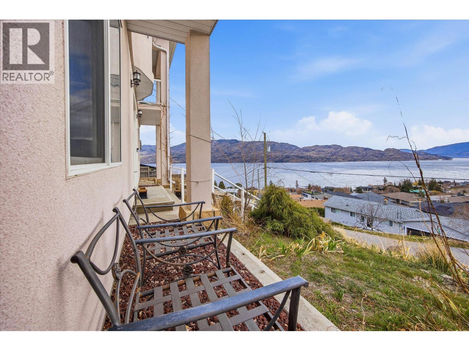 3765 Lornell Crescent, Peachland, British Columbia  V0H 1X2 - Photo 4 - 10380240