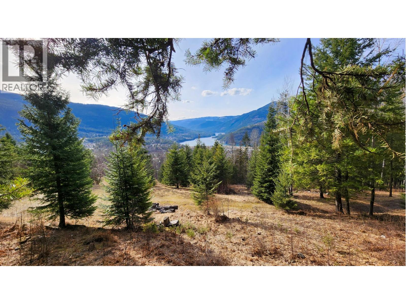 1600 South Sheppard Road, nelson, British Columbia