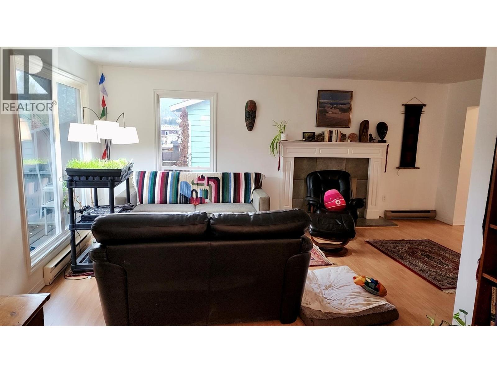 1010 Gilker Street, Nelson, British Columbia  V1L 5V4 - Photo 10 - 10380423