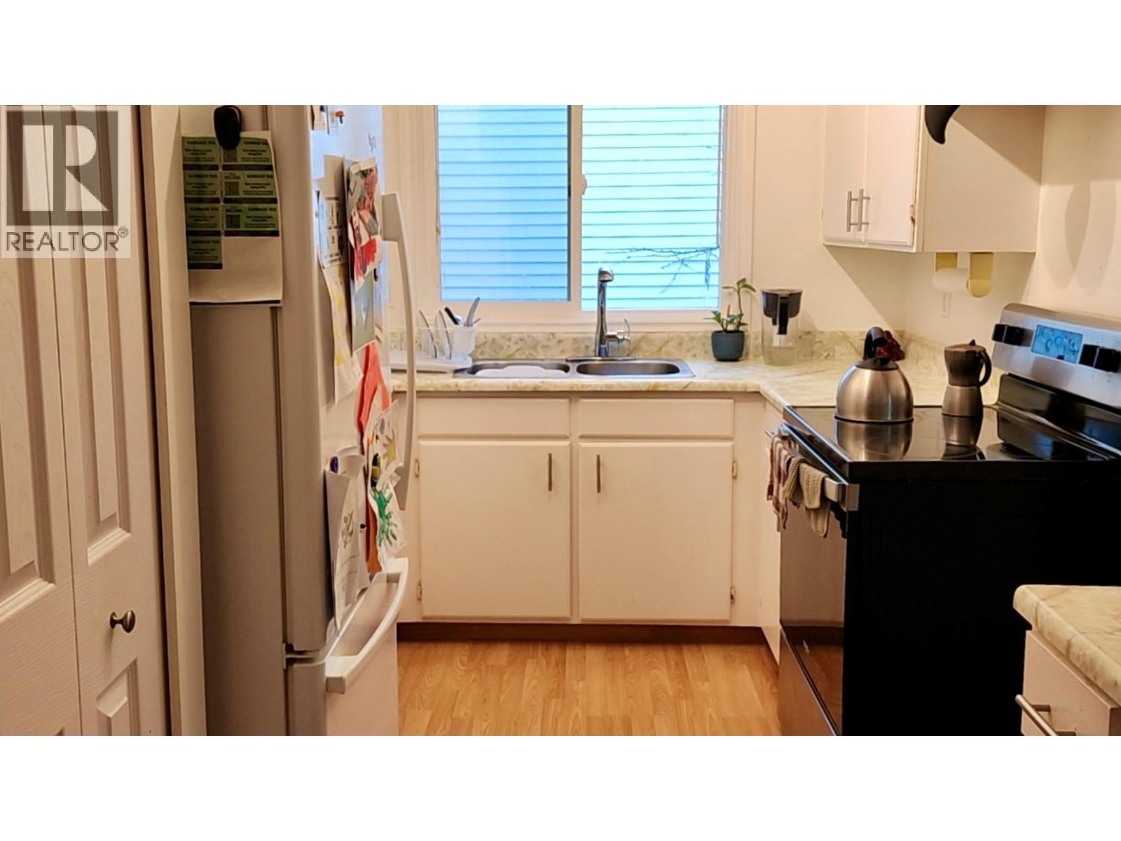 1010 Gilker Street, Nelson, British Columbia  V1L 5V4 - Photo 15 - 10380423