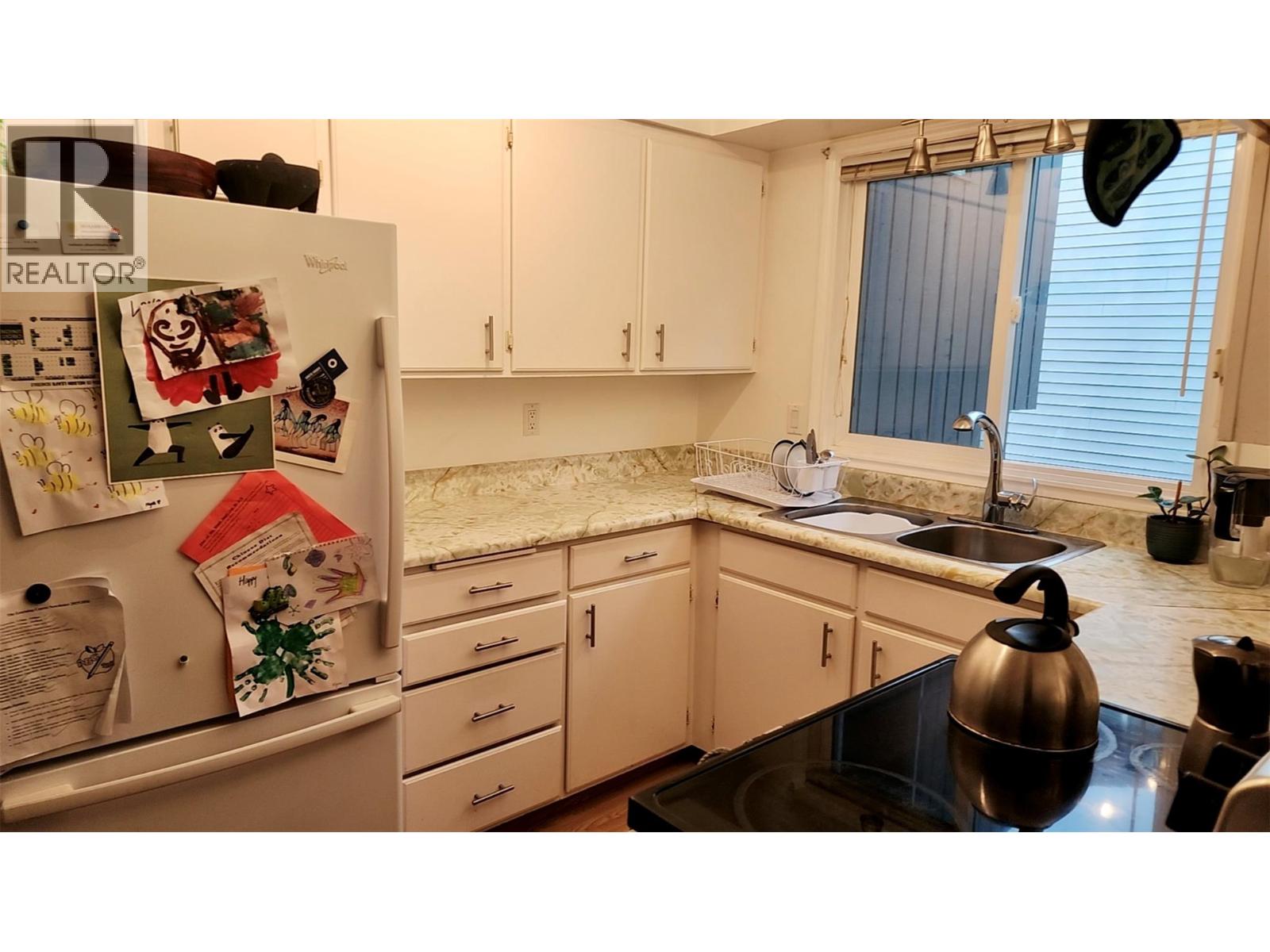 1010 Gilker Street, Nelson, British Columbia  V1L 5V4 - Photo 16 - 10380423