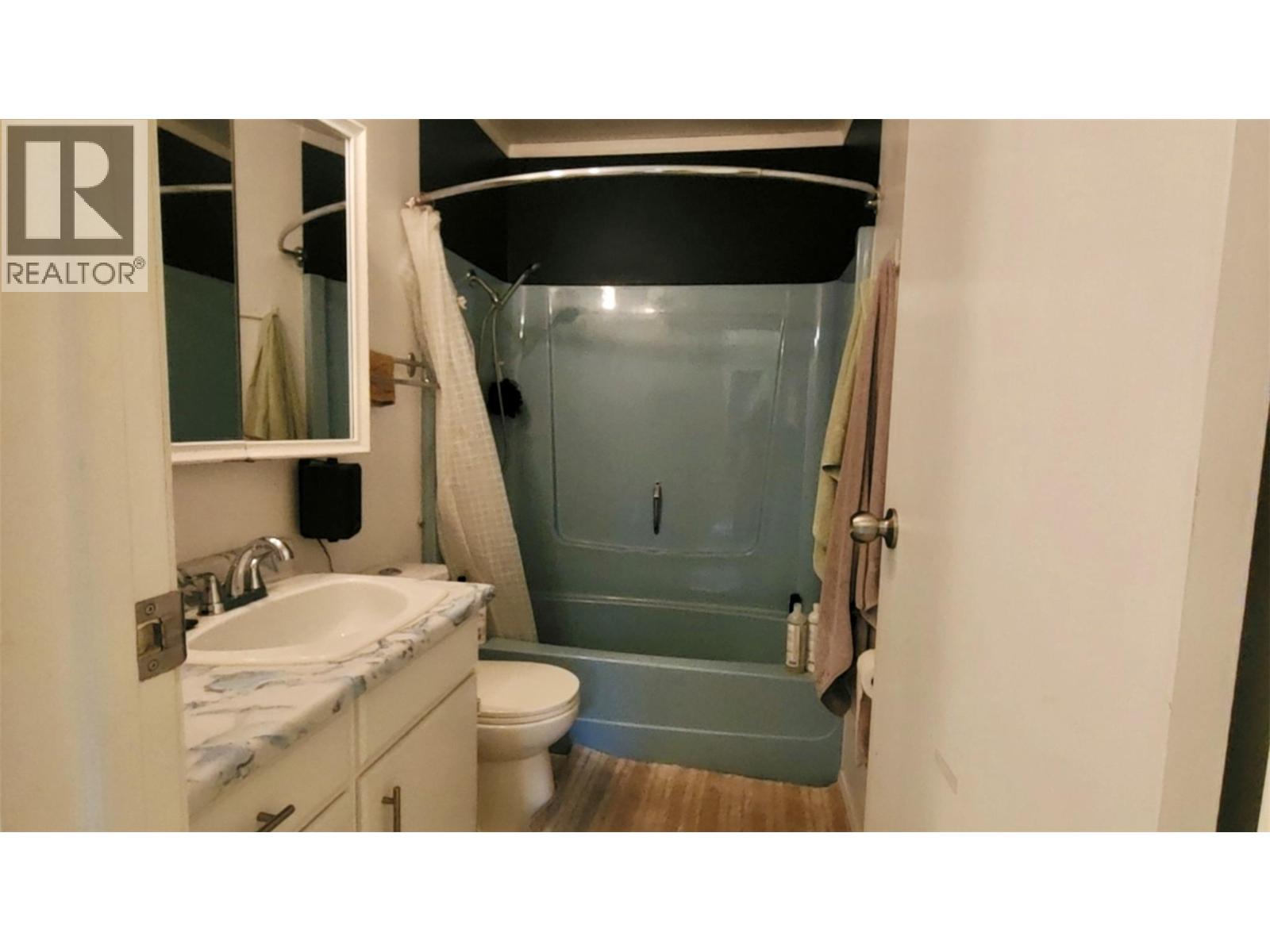 1010 Gilker Street, Nelson, British Columbia  V1L 5V4 - Photo 29 - 10380423
